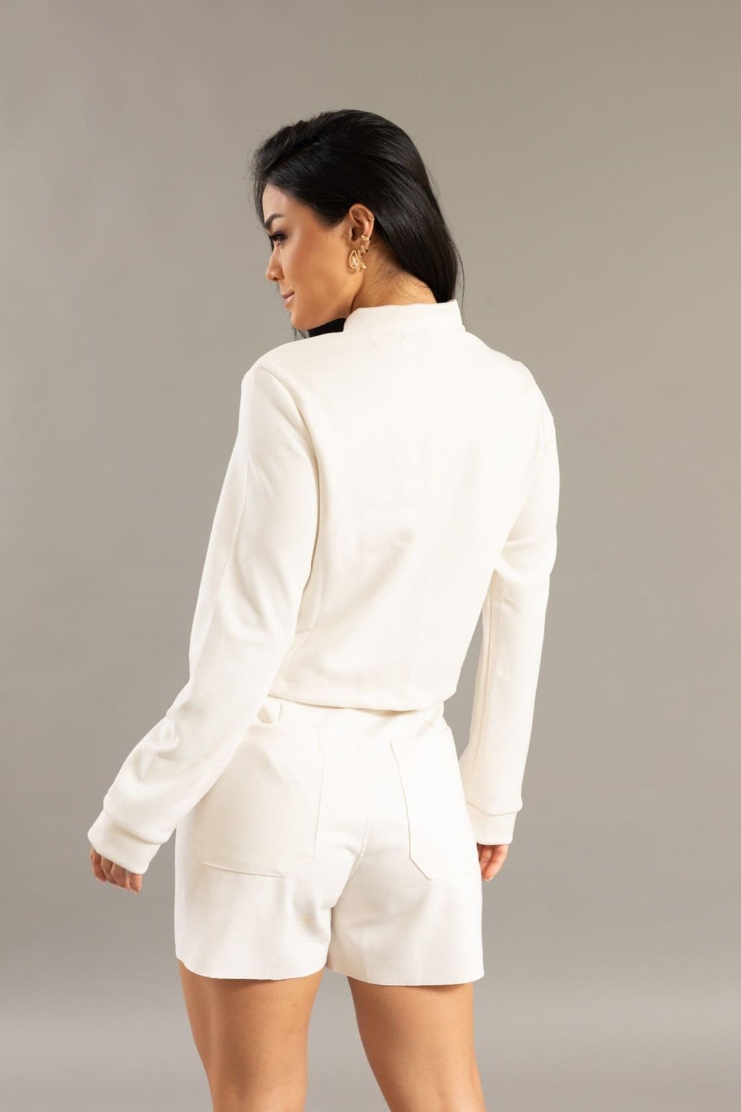 Vista 3 Casaco Feminino em Suede Curto com Recortes Manga longa Dialogo Jeans Off White off-white white DIALOGO off-white white