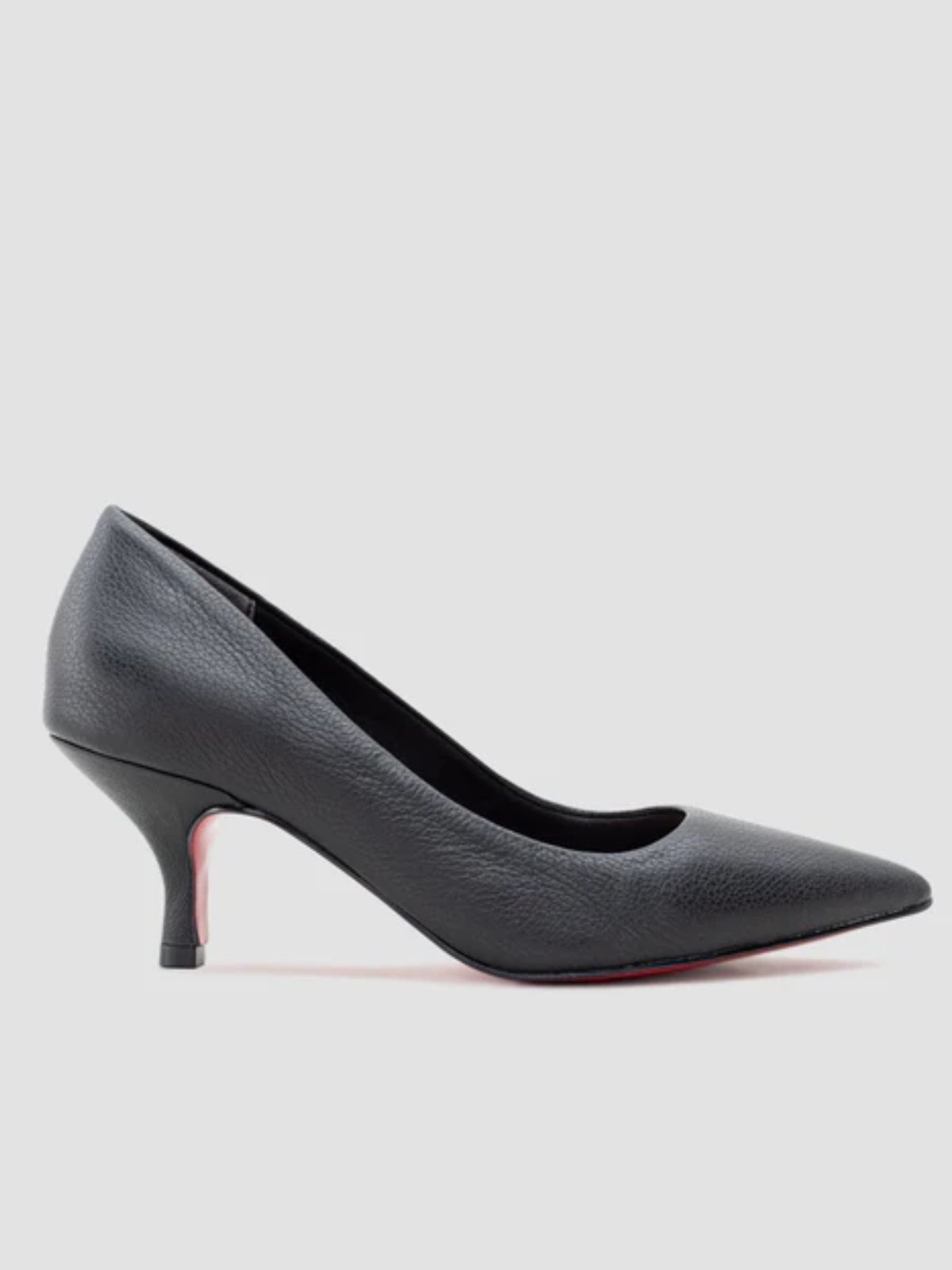 Scarpin CBK Salto Fino 5cm Couro Preto Sola Vermelha