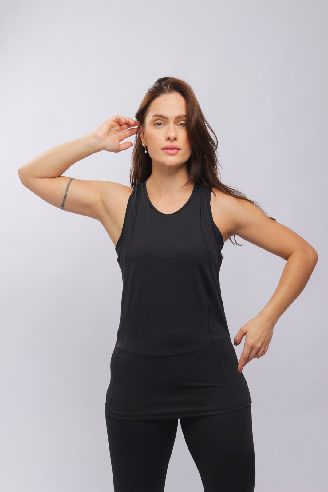 25006 – Regata Com Recortes Sport Preto – Duna Casual