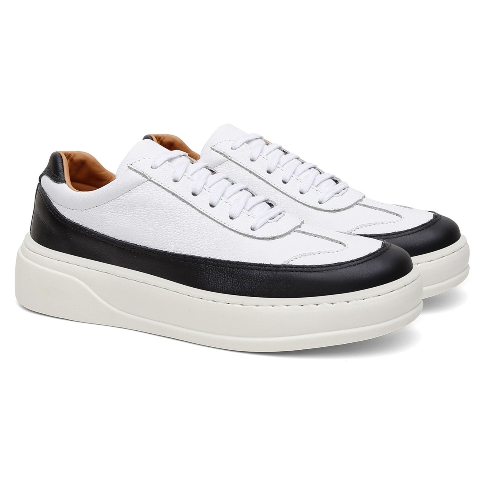 Tênis Masculino de Couro Casual Branco e Preto