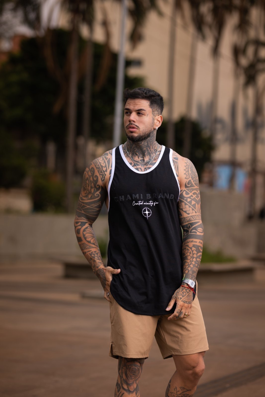 Vista 3 Regata Masculina Long Viés Chami Brand Preta preto CHAMI BRAND preto