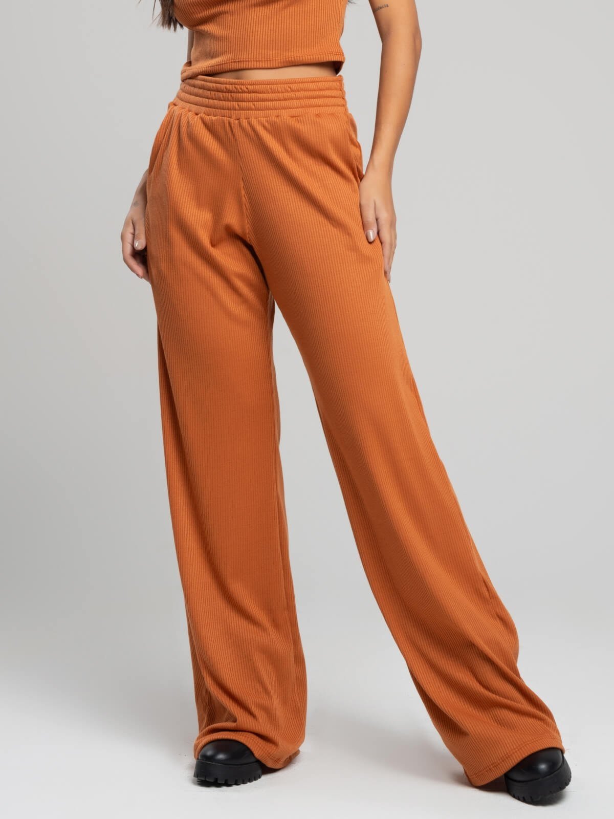 Calça Pantalona Wide Leg Canelada Vicbela Cintura Alta Moda Casual Terracota