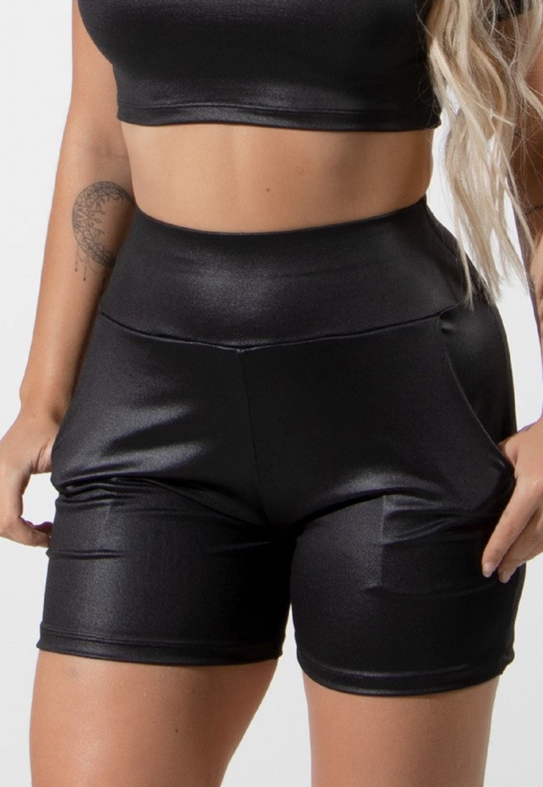 Short Cirre 4 Estações Curto Feminino Casual Preto