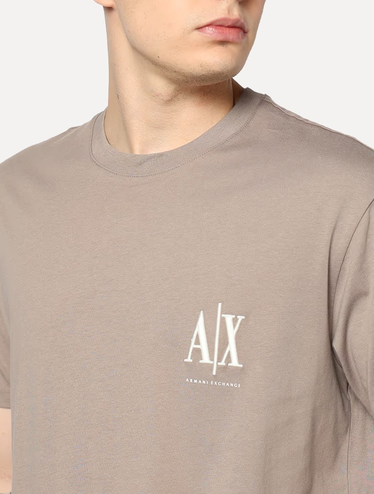 Vista 3 Camiseta Armani Exchange Masculina Embroidery AX Light Logo Caqui cáqui caqui Armani Exchange cáqui caqui