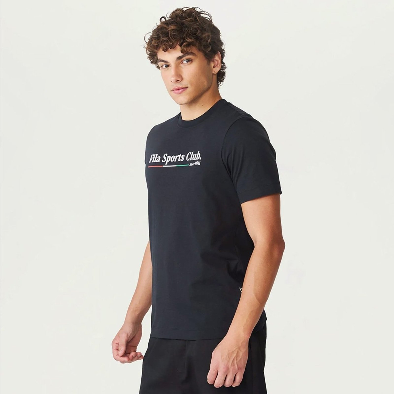 Camiseta Fila Regular Classic Graphic Preta