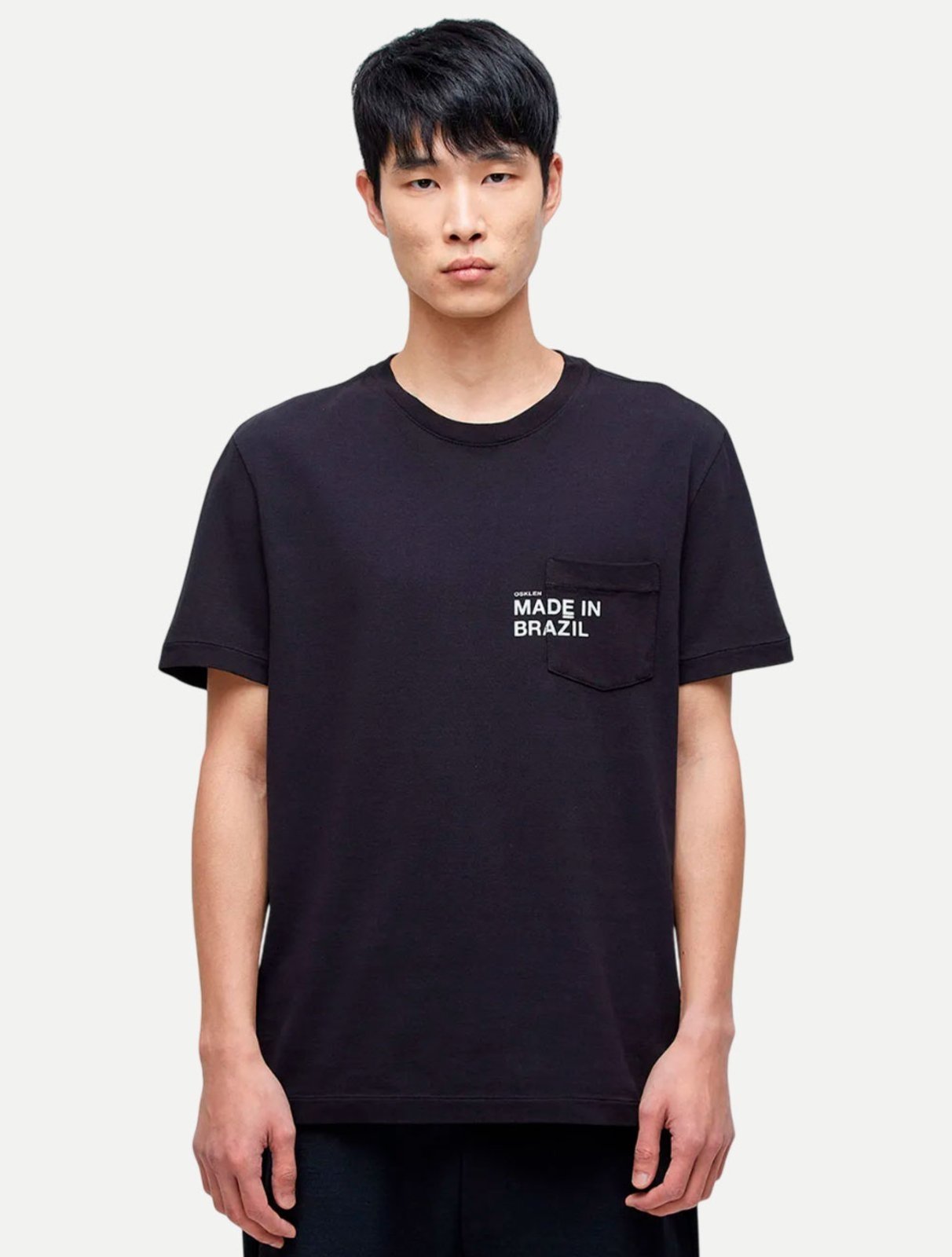 Camiseta Osklen Regular Pocket Preta