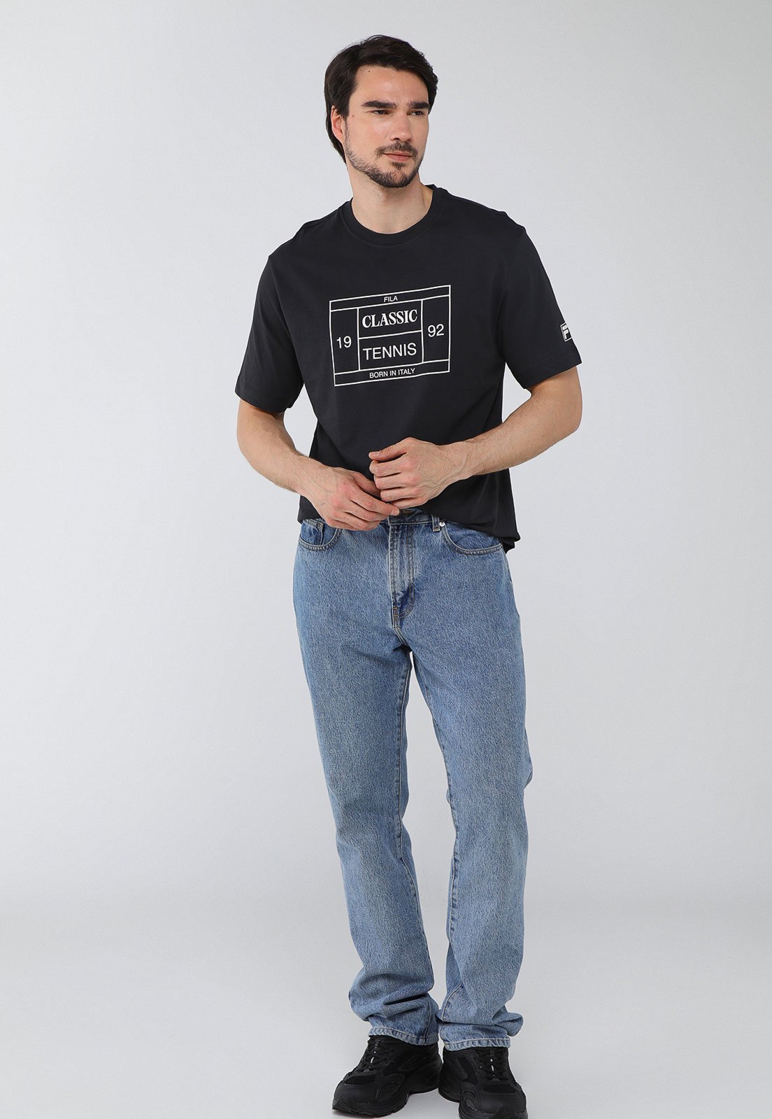 Vista 3 Camiseta Masculina Fila Comfort Tennis Union Preta preto Fila preto