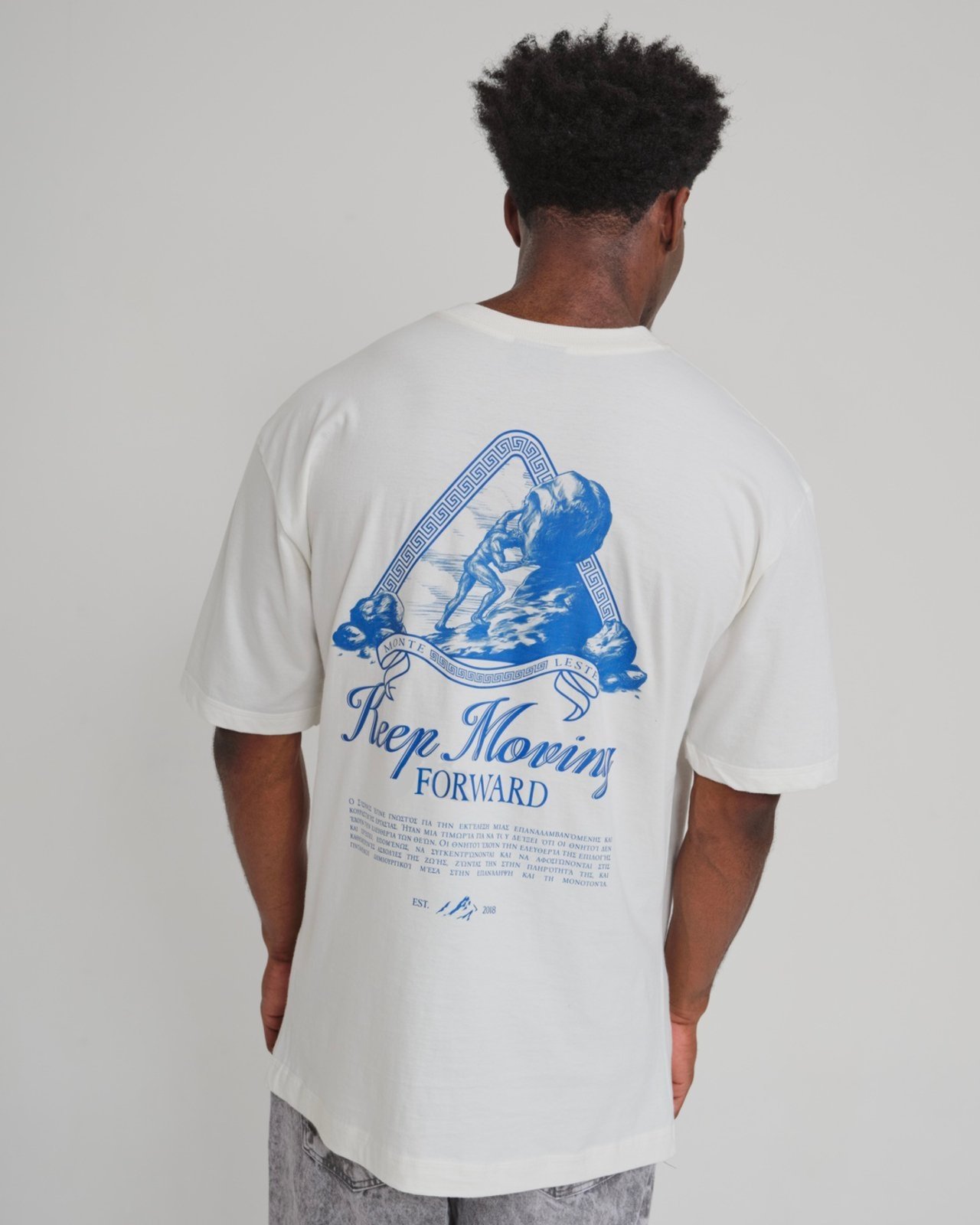 Camiseta Oversized Estampada Moving