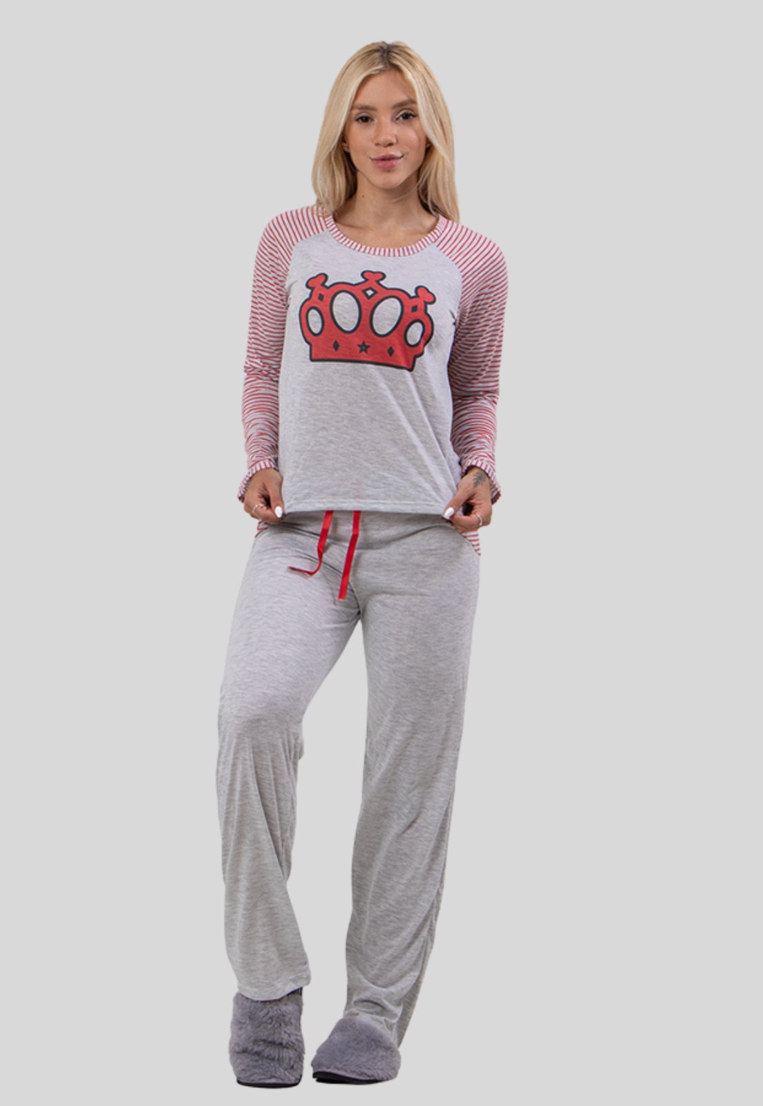Pijama Feminino com Estampa de Coroa e Mangas Listradas Vermelho