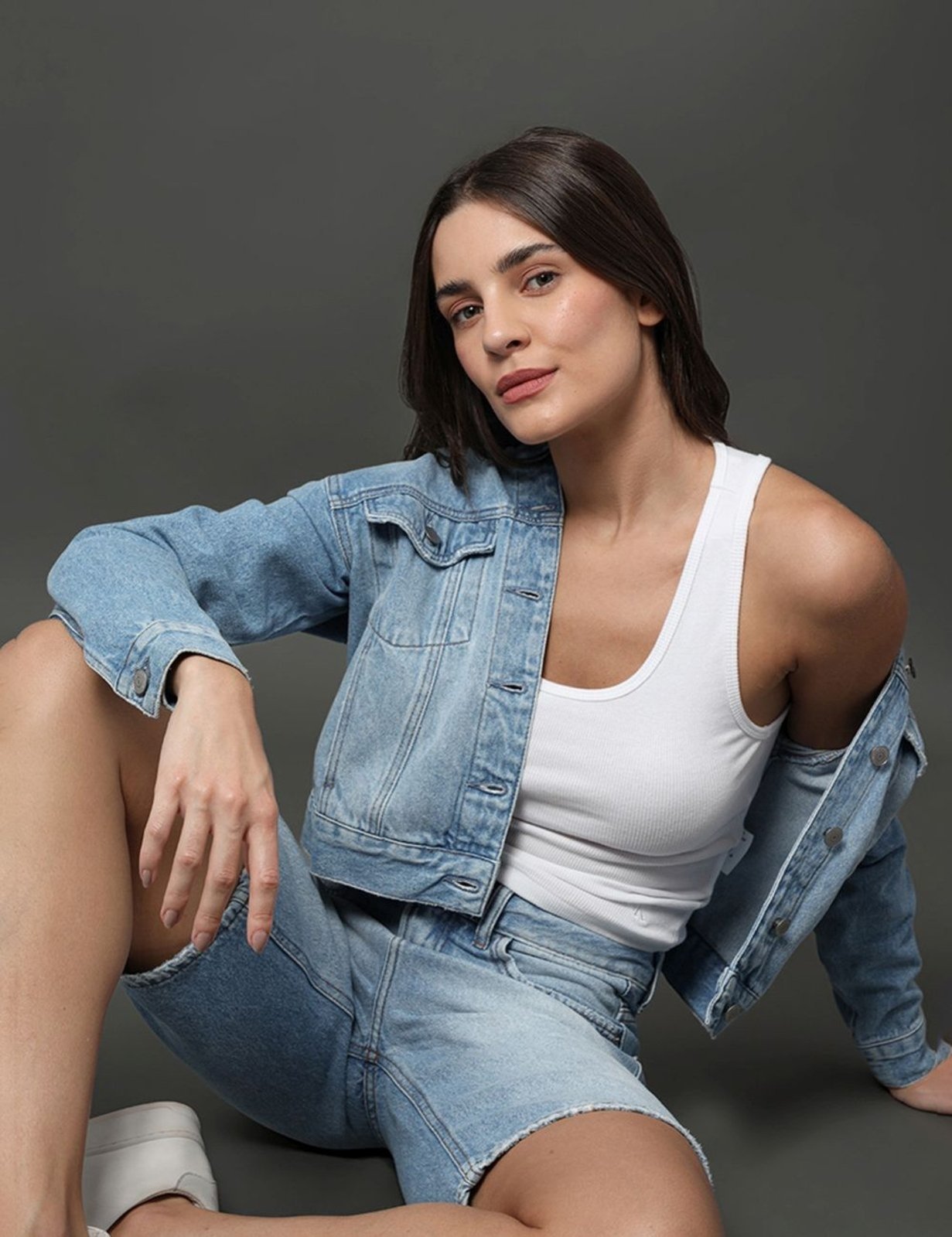 Bermuda Jeans Feminina Baggy Calvin Klein Jeans – Azul Claro Calvin Klein Jeans