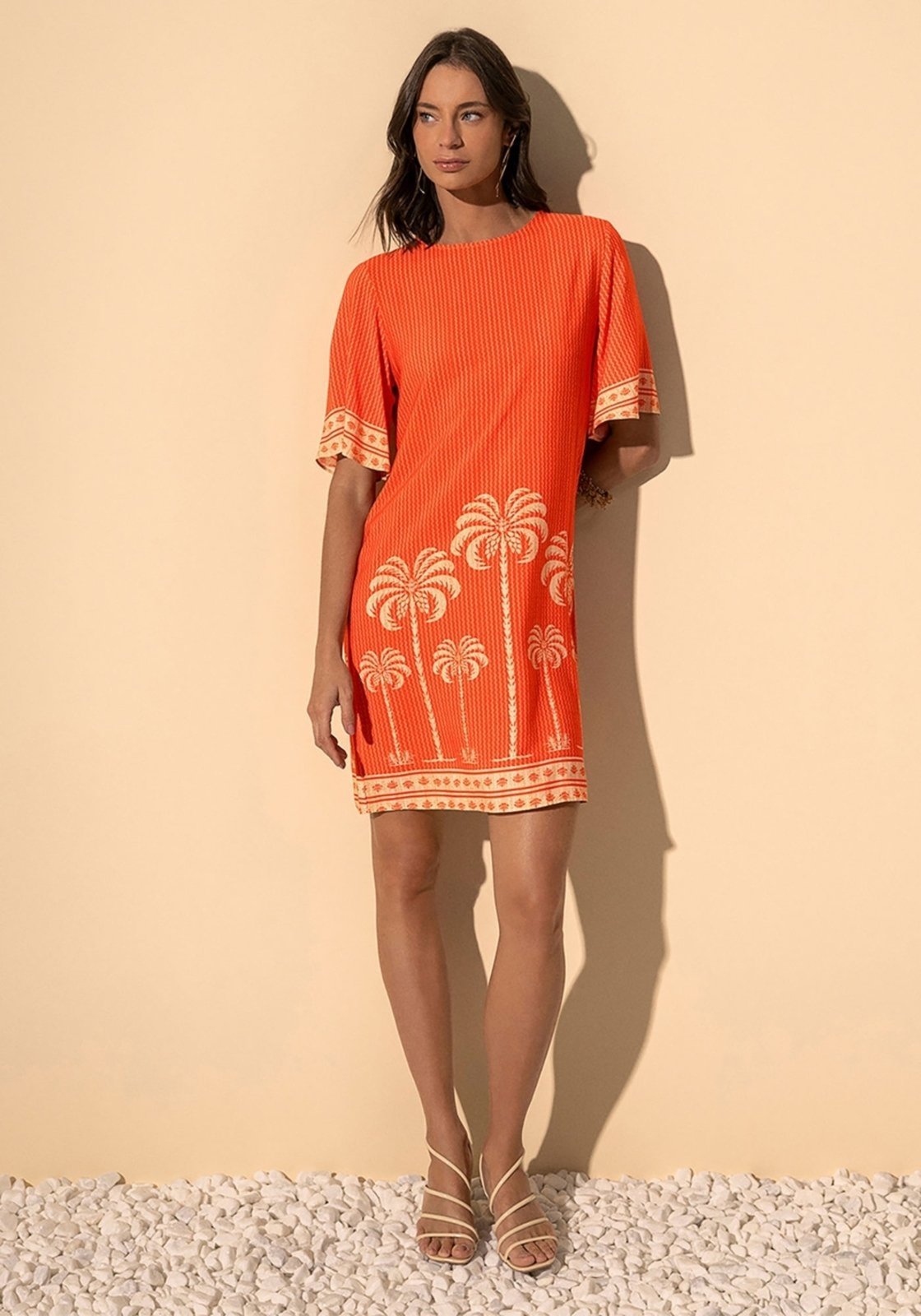 Vestido Estampado Com Mangas Curtas E Decote Redondo