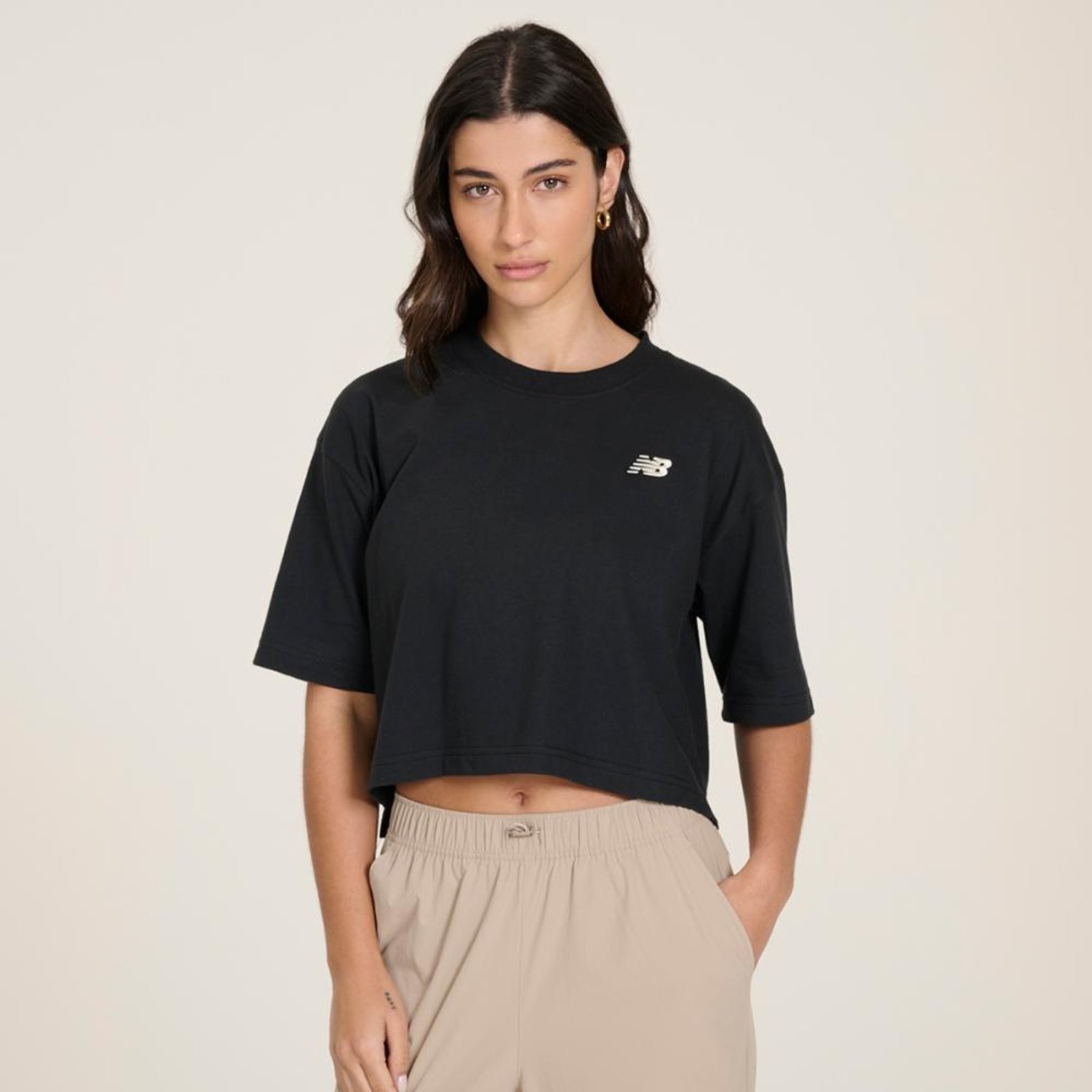 Vista 2 Camiseta New Balance Cropped Small Logo Feminina incolor incolor