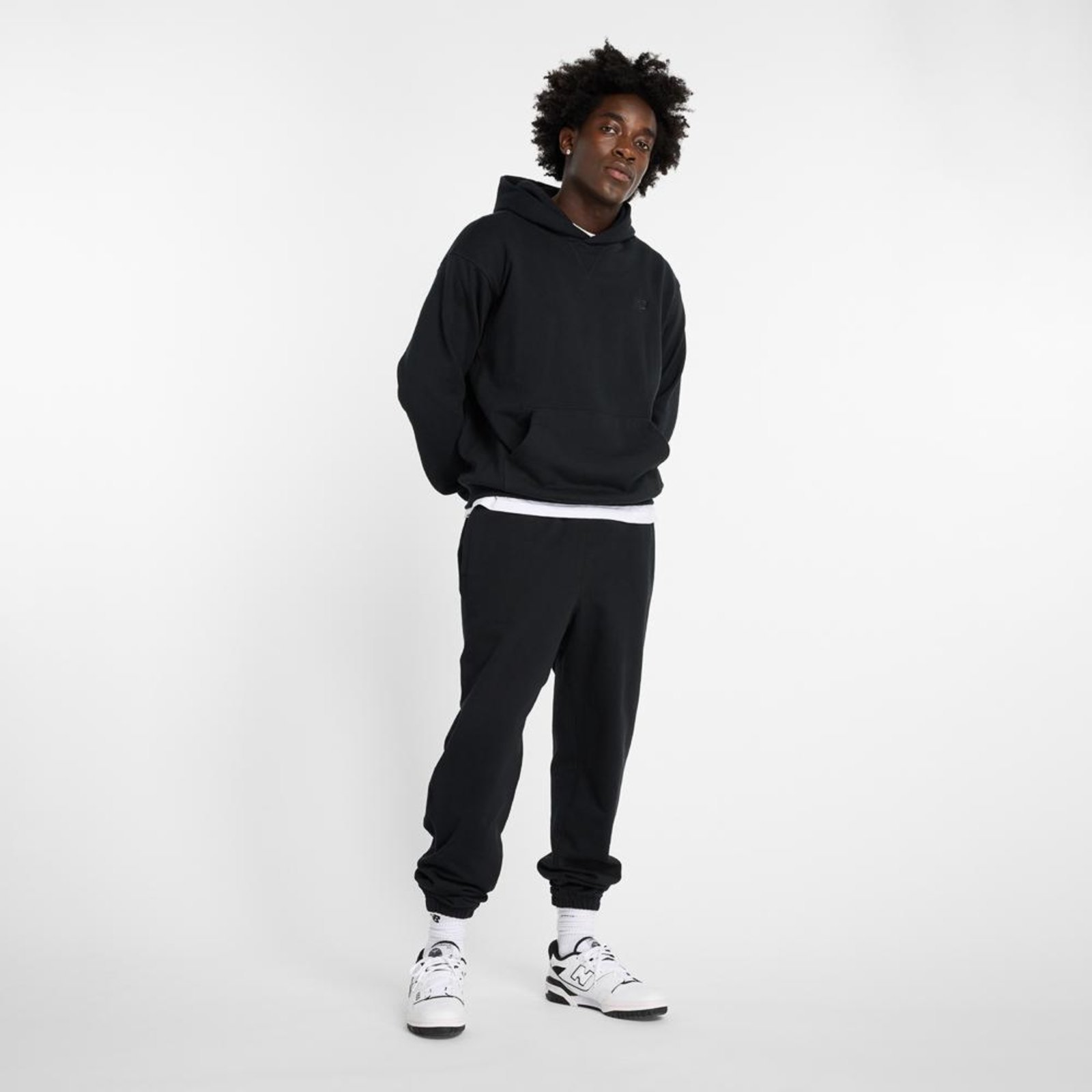 Vista 2 Calça Athletics Small Logo Masculina New Balance incolor New Balance incolor
