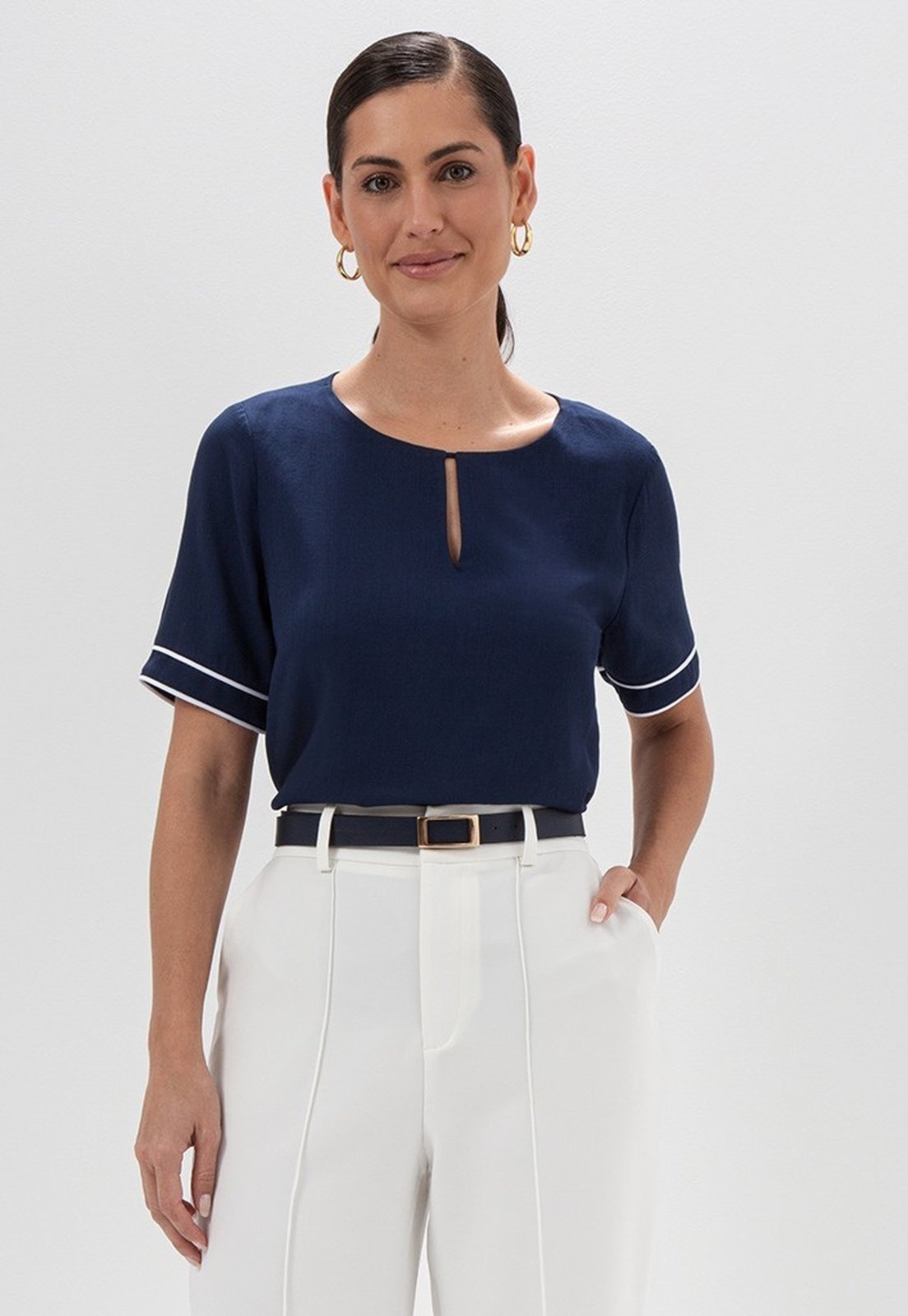 Blusa Manga Curta com Filetes Contrastantes Iracema