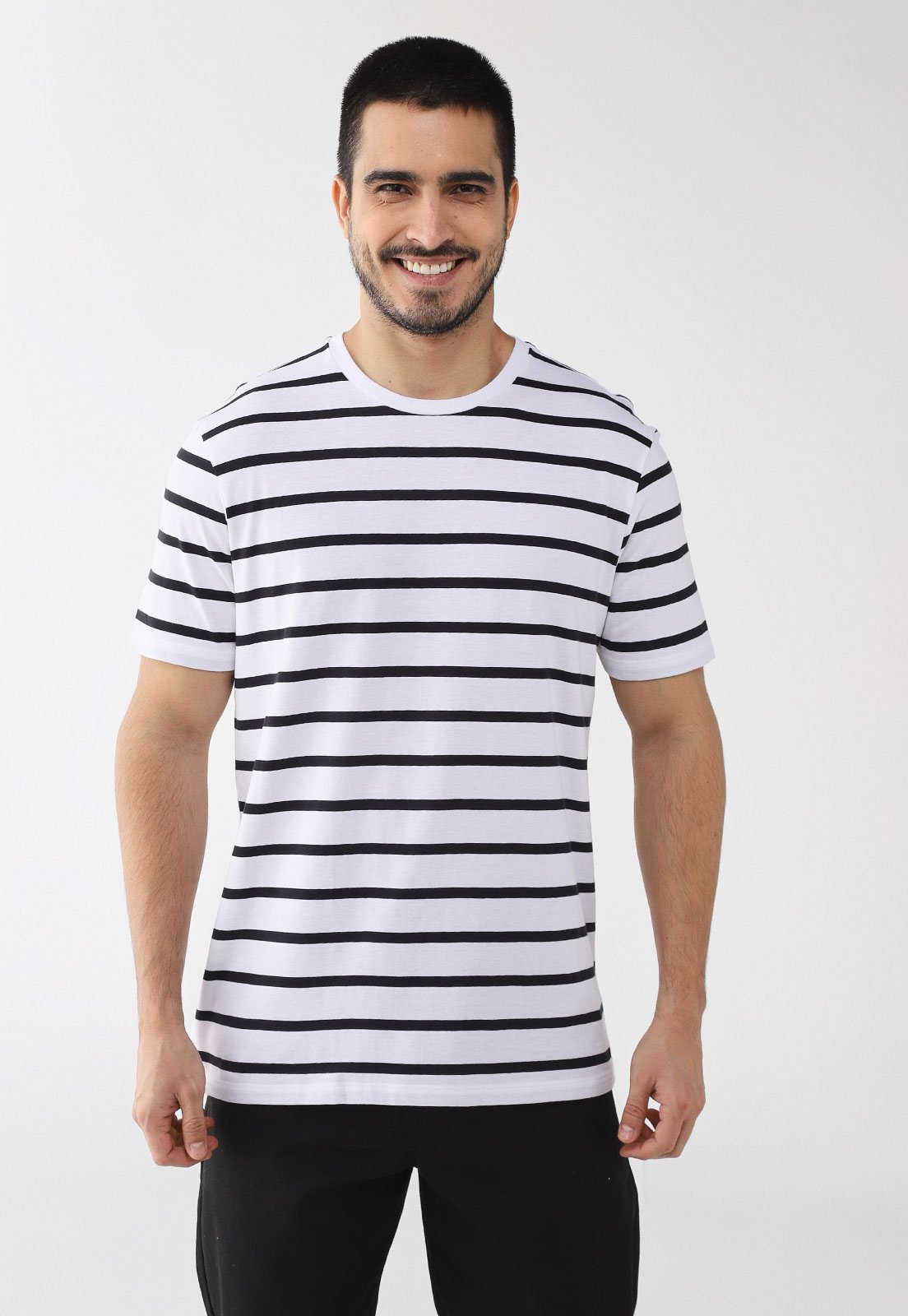 Camiseta Masculina Hering Listrada Preta e Branca
