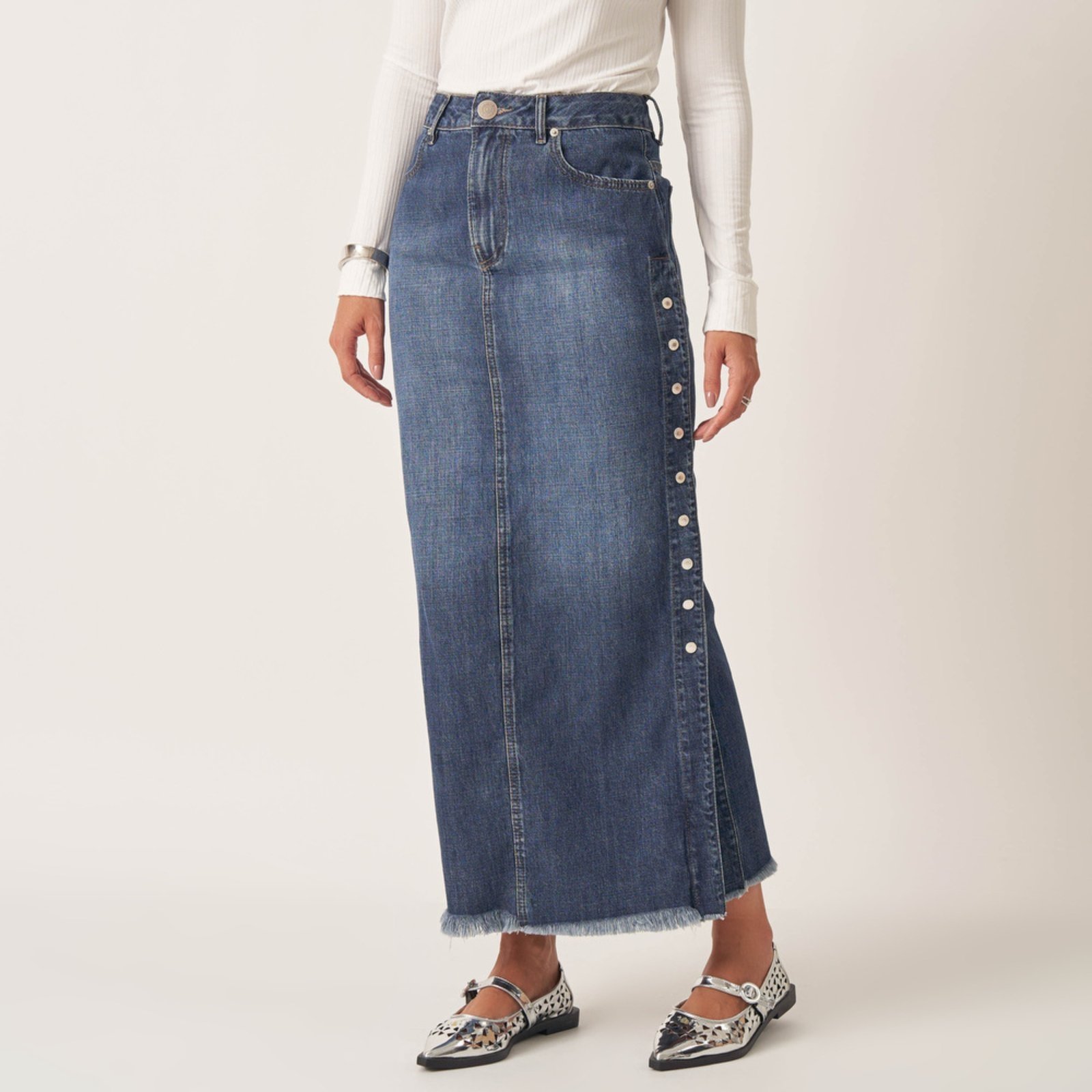 Saia Jeans Longa Abertura Botões Lateral