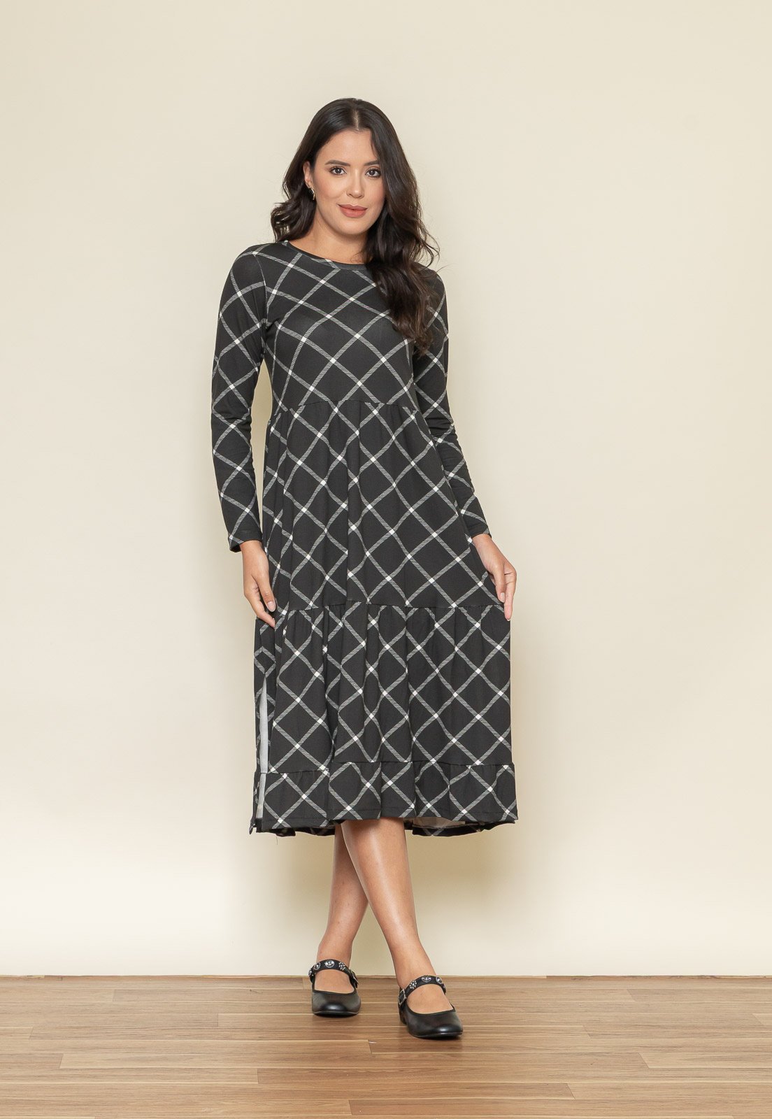 Vestido Aura Núbia Manga Longa Xadrez Preto