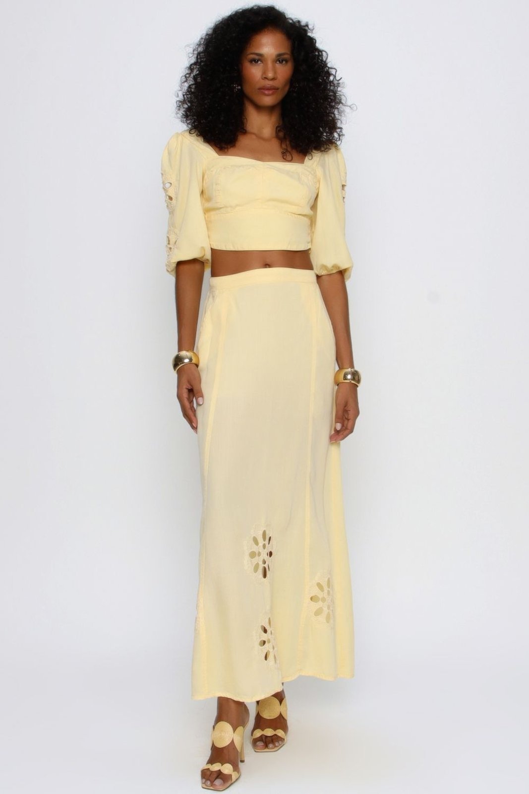 SAIA MIDI LIOCEL AMARELO CELESTIAL Gatabakana