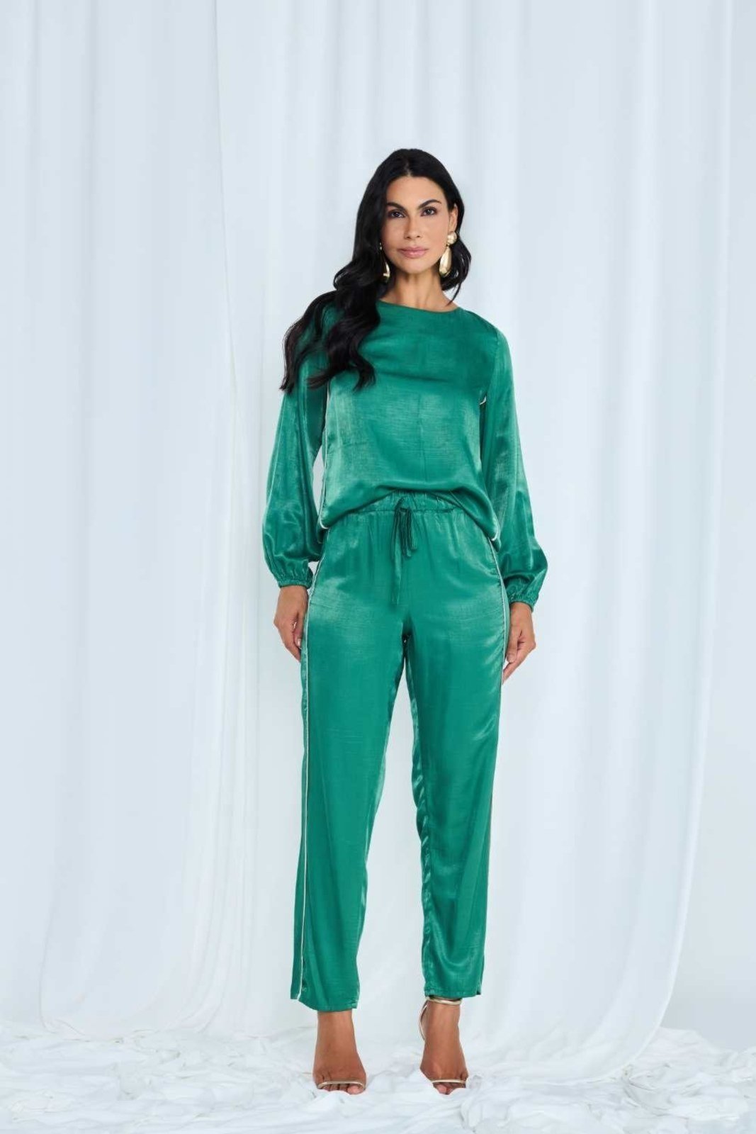 Blusa Vanibele Acetinada Verde