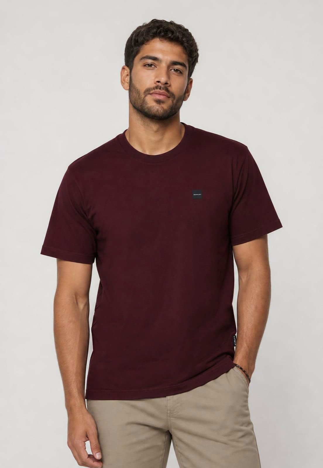 Camiseta Masculina Oakley Patch Bordô