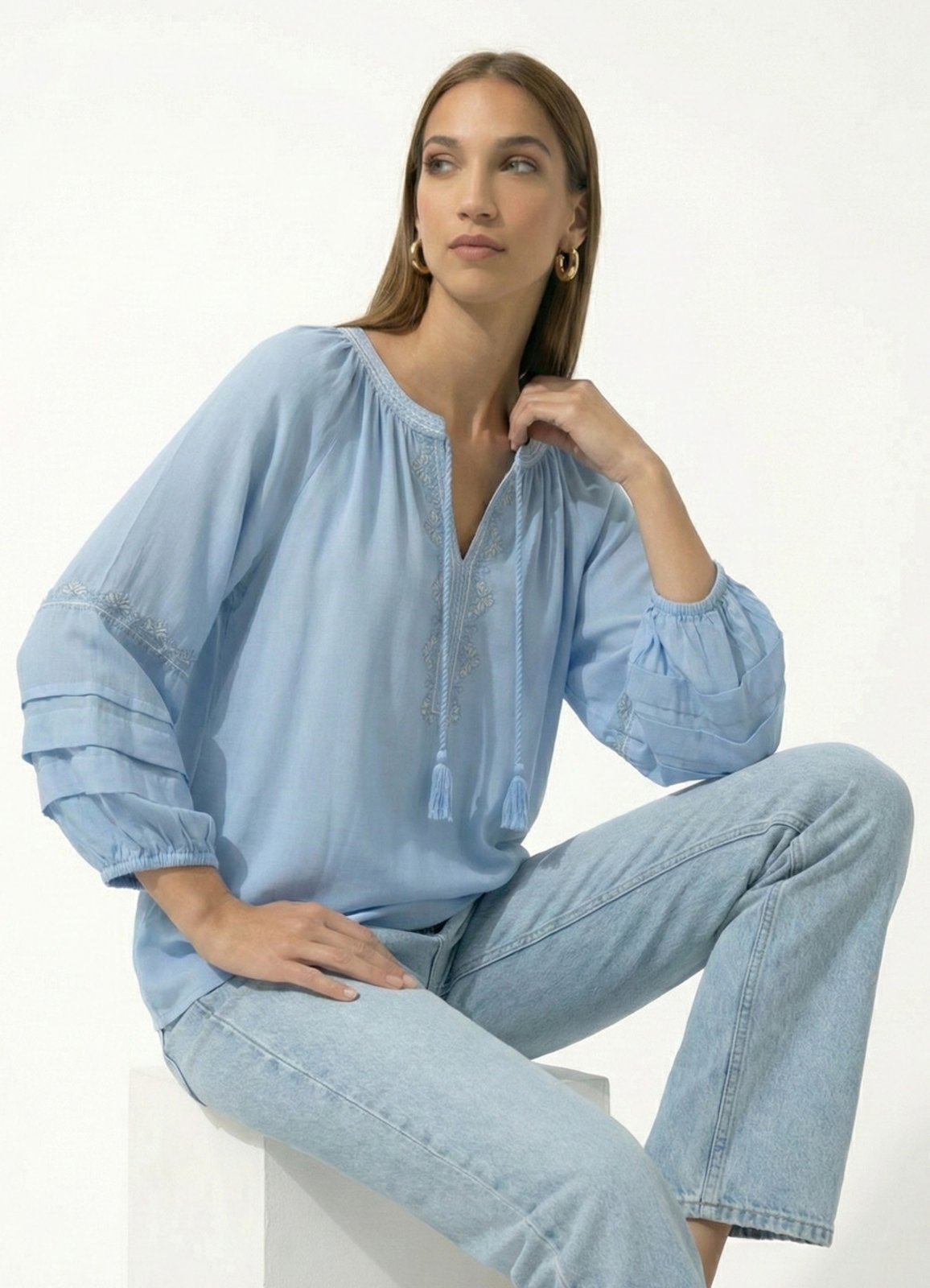 Blusa Azul Clara Bordada Manga 3/4 Viscose Sob