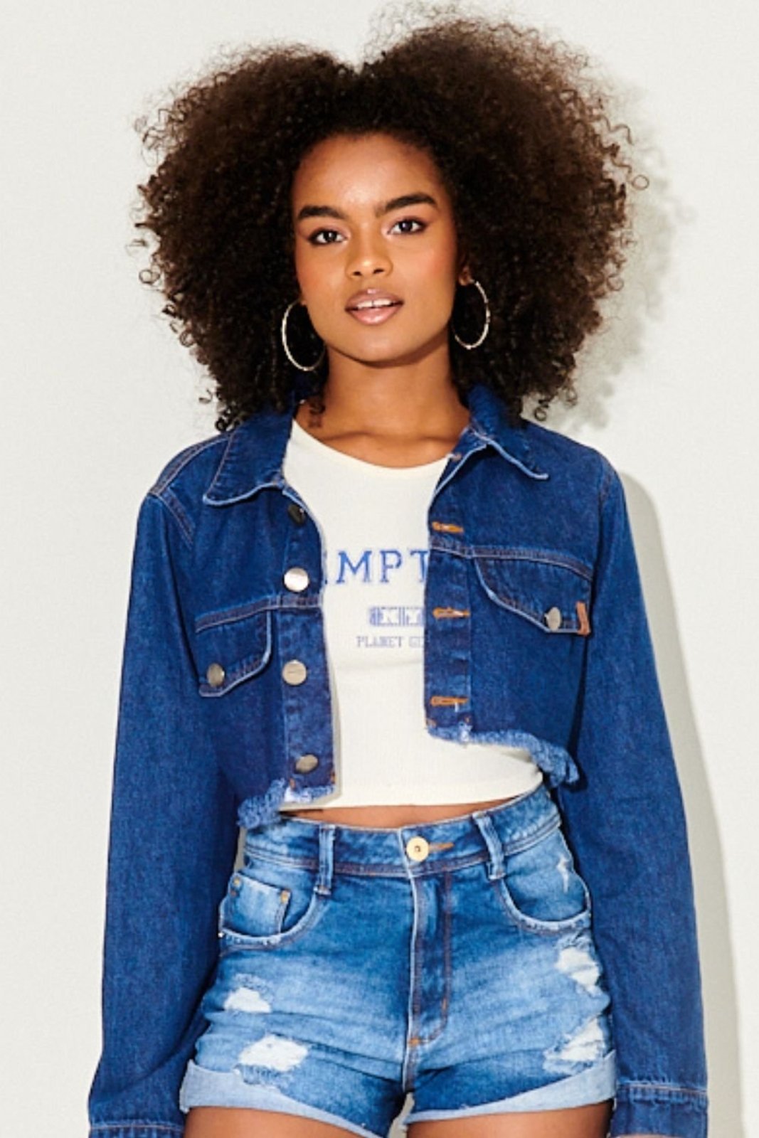 Jaqueta Cropped Feminina Barra Desfiada Planet Girls Jeans Escuro