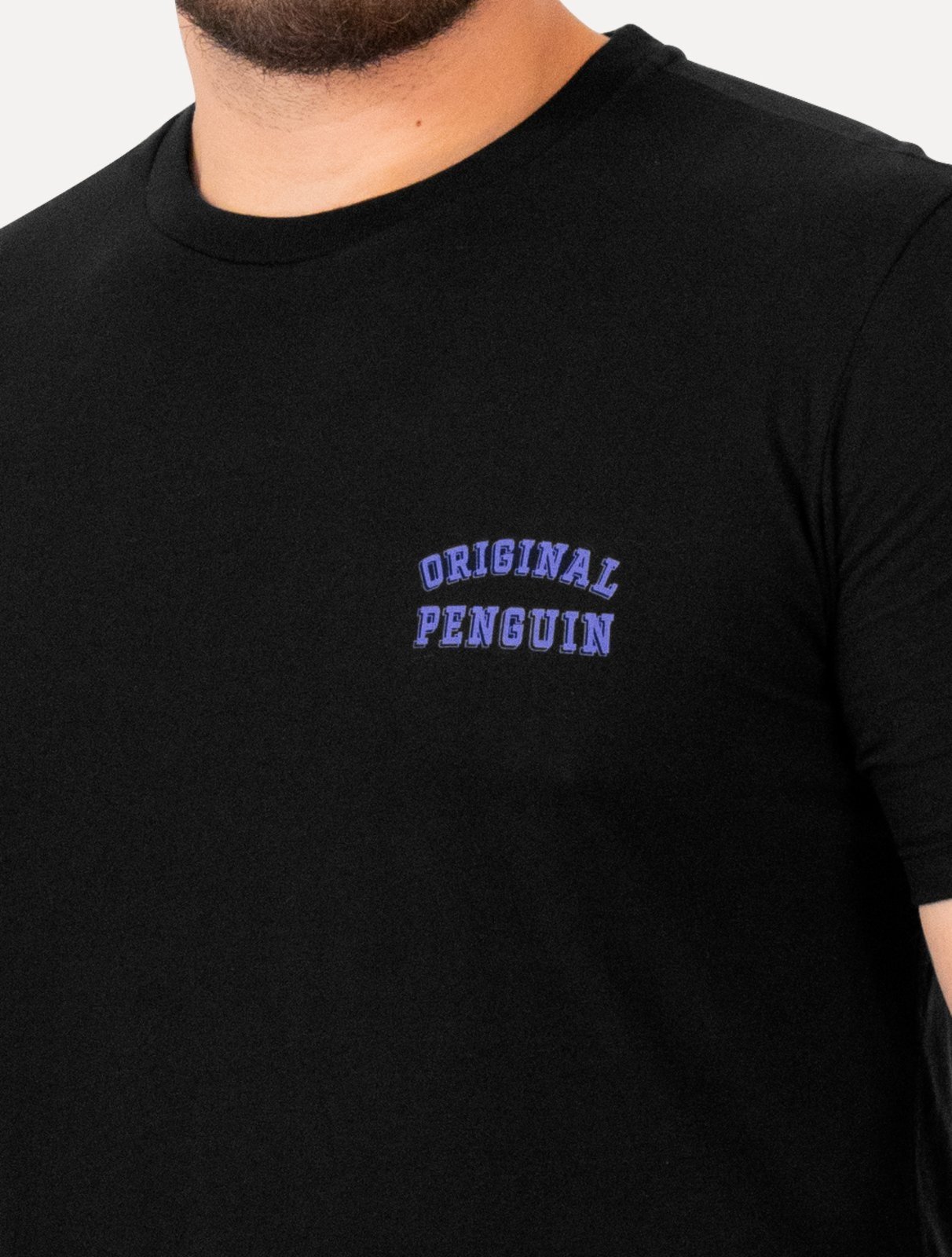 Vista 3 Camiseta Original Penguin Masculina Blue College Logo Preta preto blue Original Penguin preto blue