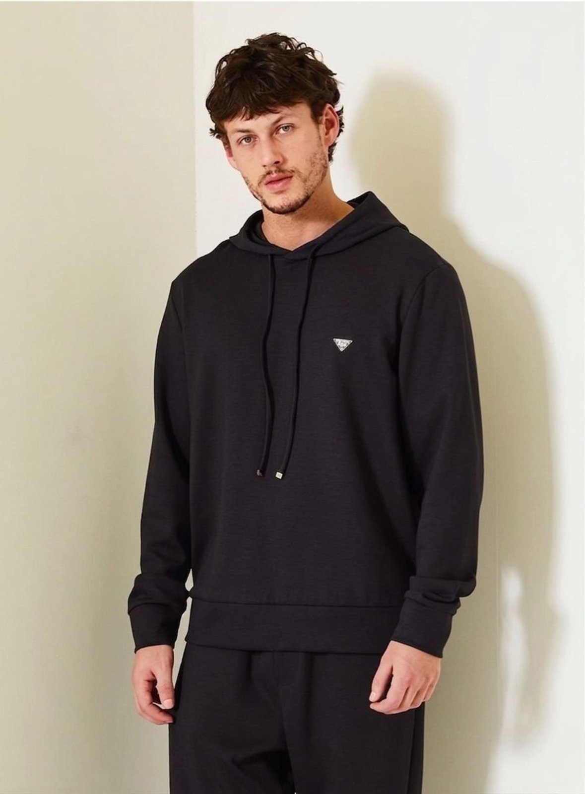 Blusão Fleece Masculino Barra em Ribana com Capuz Triton Preto
