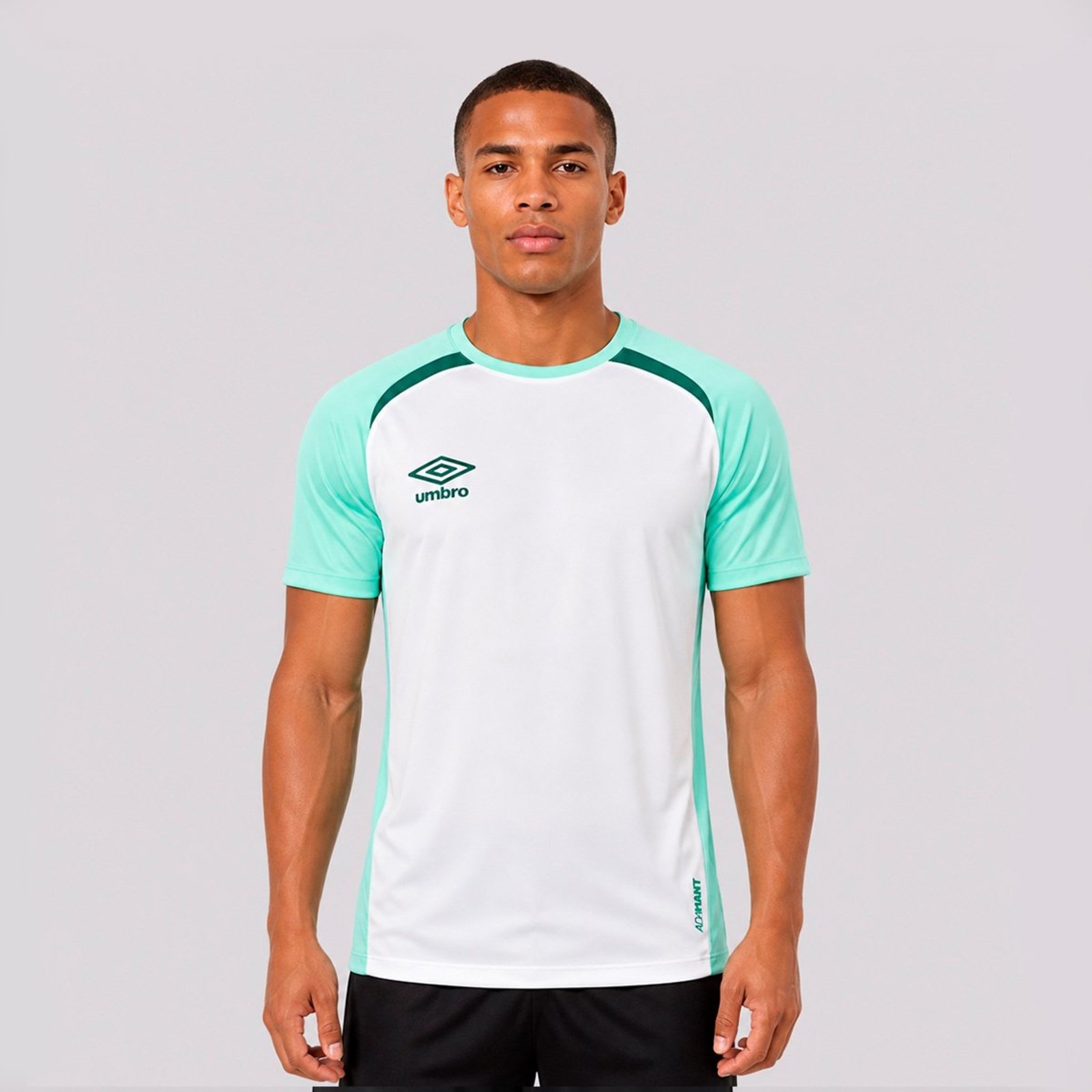 Camiseta Umbro Adamant Branca