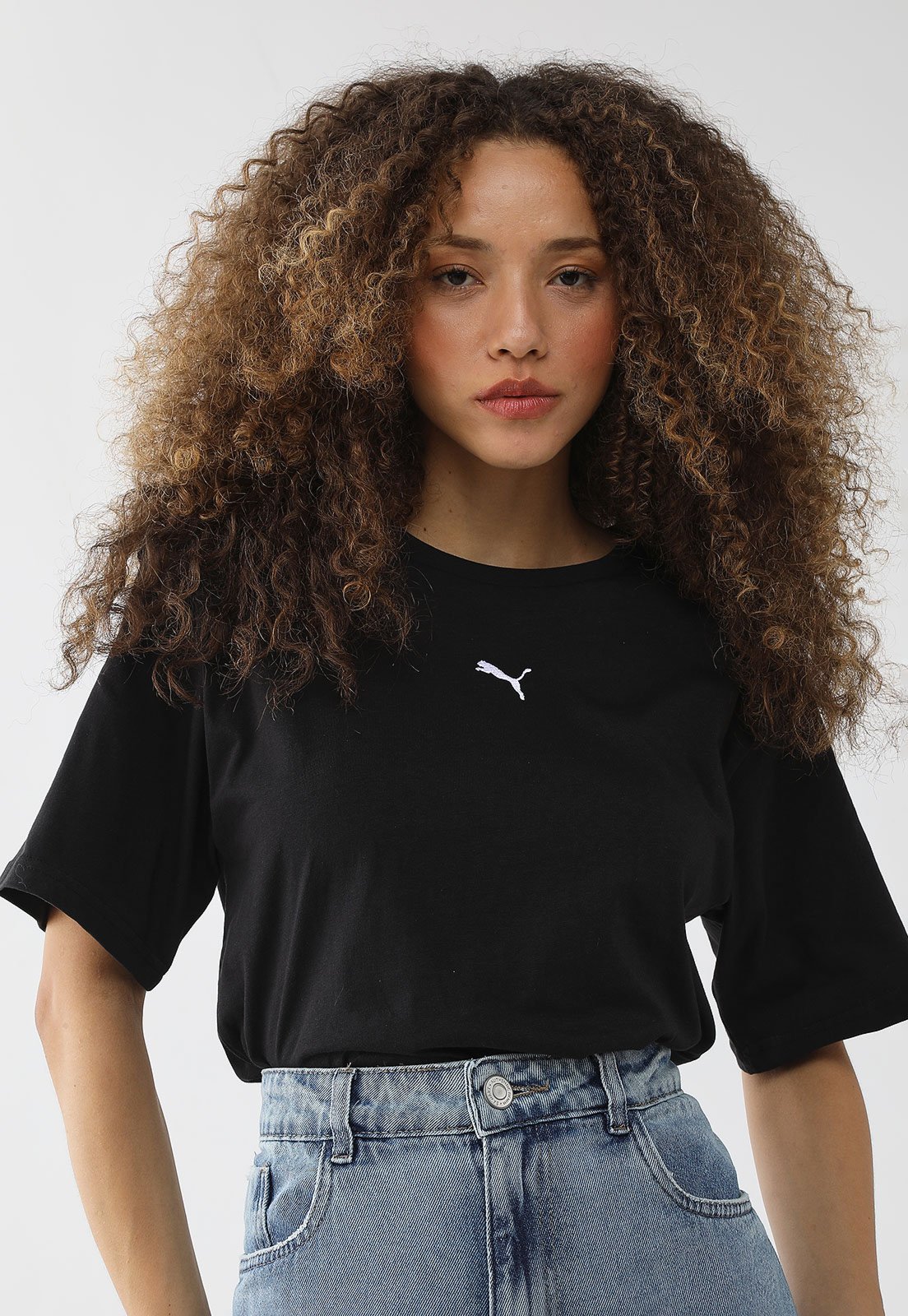 Camiseta Feminina Puma ESS Relaxed Tee Preta