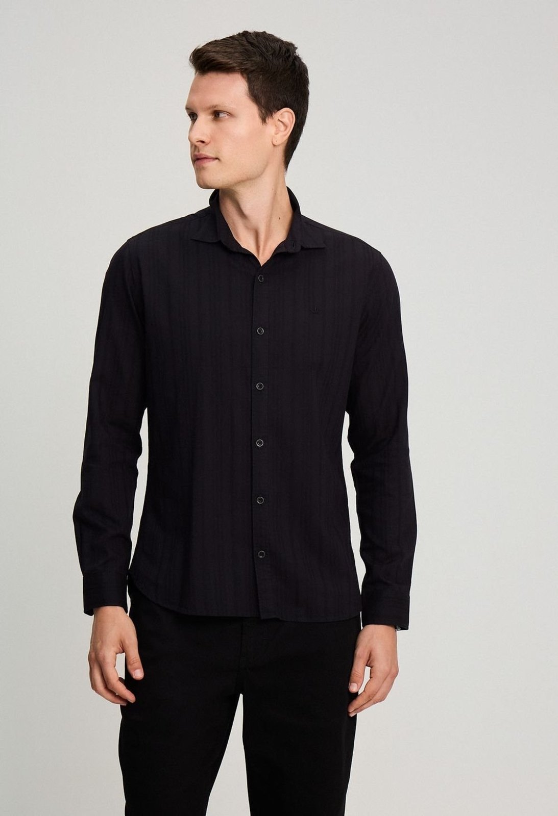 CAMISA DOCTHOS SLIM MANGA LONGA LINHO MAQUINETADO CAMISA DOCTHOS SLIM MANGA LONGA LINHO MAQUINETADO 003 PRETO M