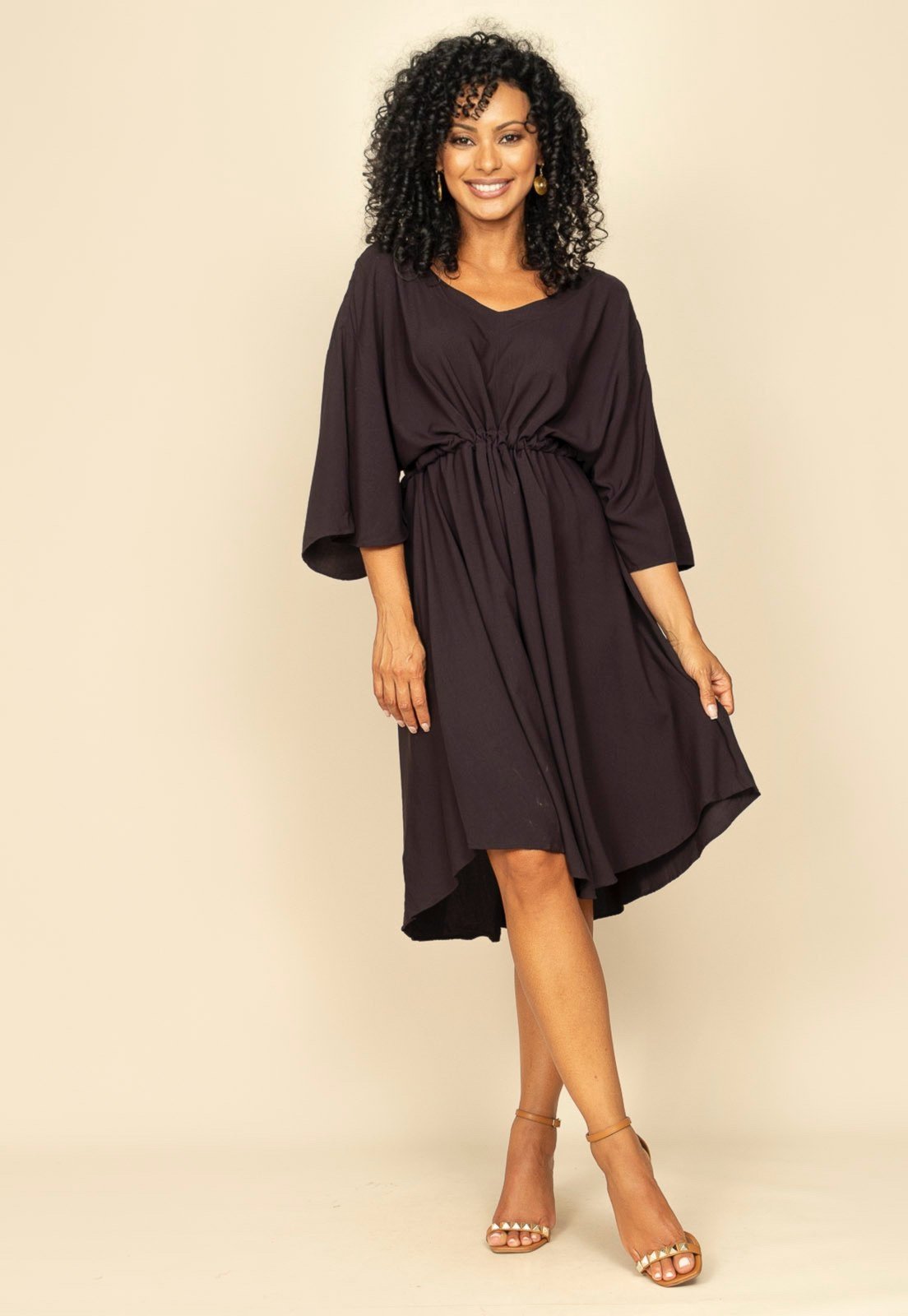 Vista 2 Vestido Curto Caaxixá Viscose Amazonia Vital com Cordão na Cintura Amazonia Vital preto