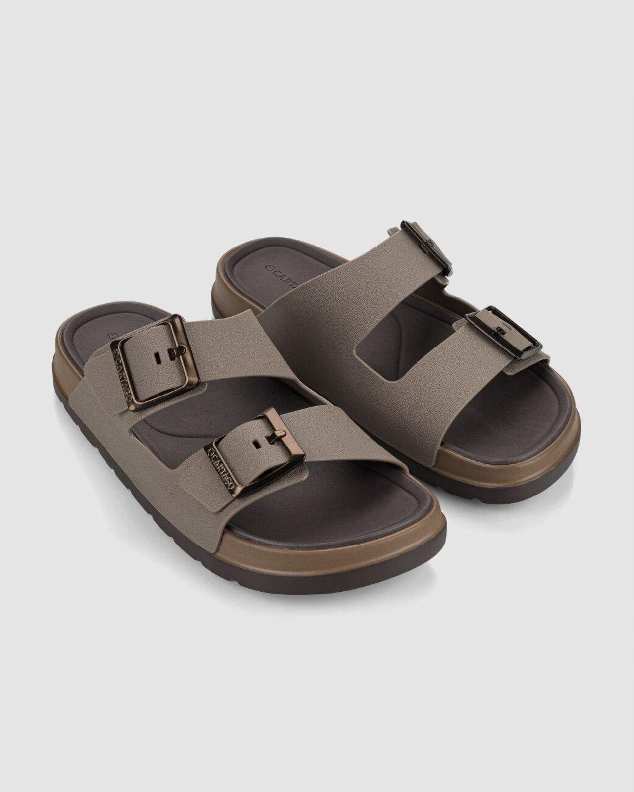 Chinelo Slide Masculino Cartago Roma Marrom
