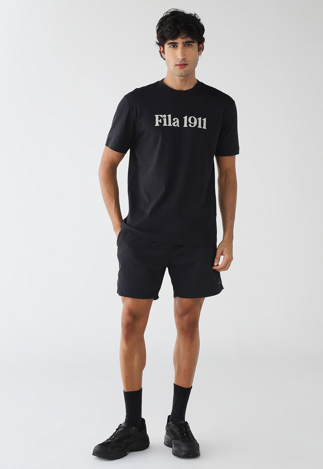 Vista 3 Camiseta Fila Reta Comfort 1911 Preta preto Fila preto