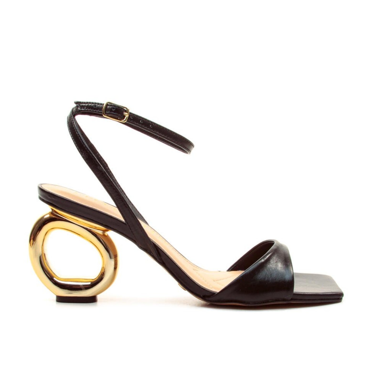 Sandália Couro Preto Salto Médio Vazado Cecconello 2193004-10