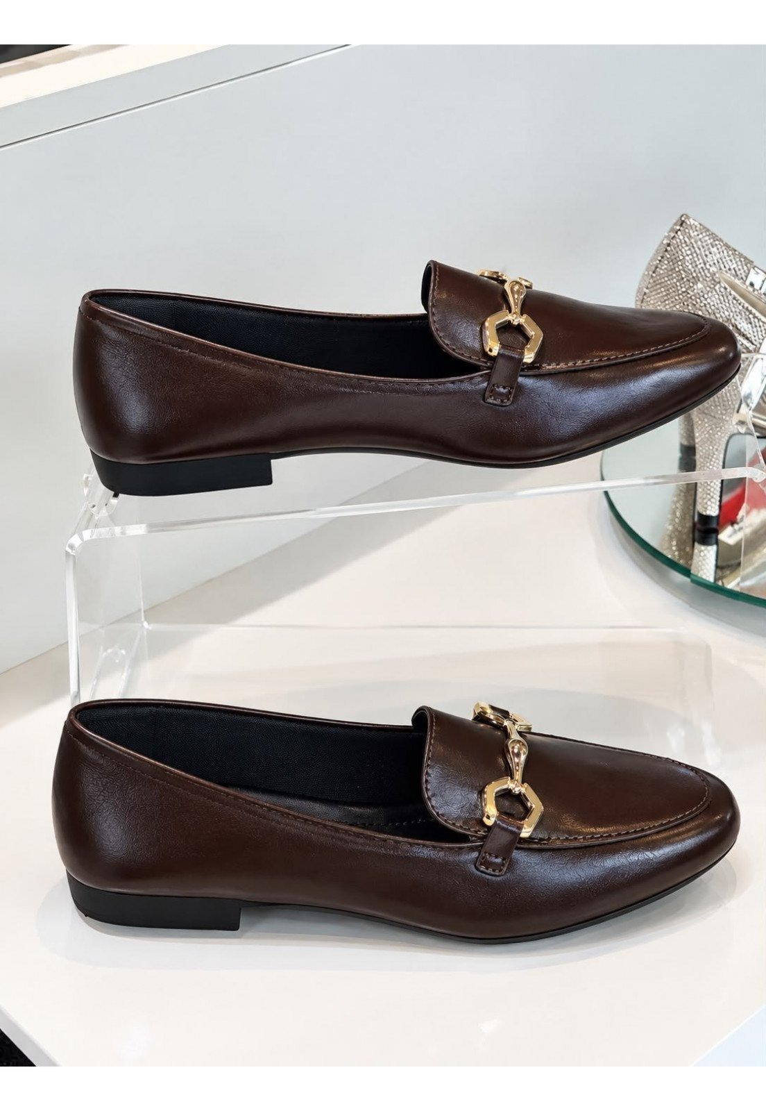 Mocassim Marsala fivela Metal dourada
