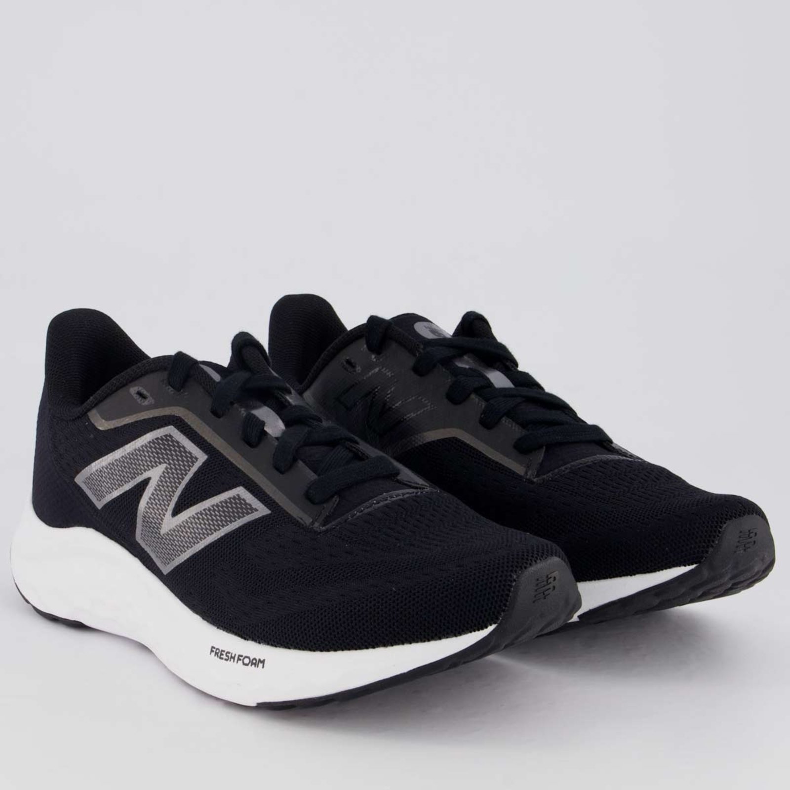 Vista 3 Tênis New Balance Fresh Foam Arishi V4 Feminino rosa New Balance rosa