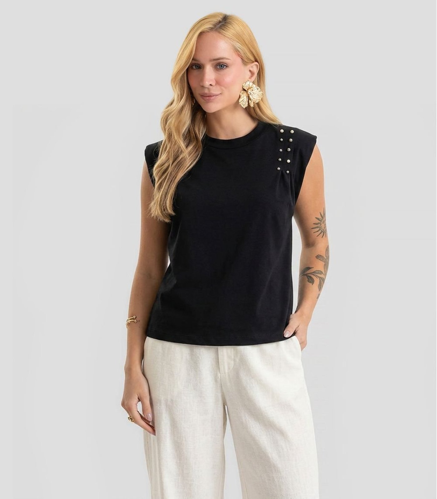 Blusa Feminina Meia Malha Com Ombreiras Dianna Preto