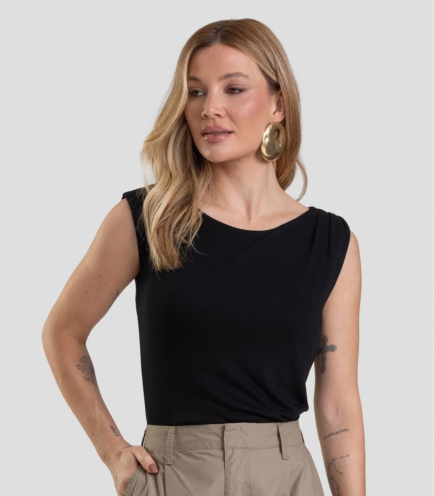 Regata Feminina em Visco Tricot Dianna Preto