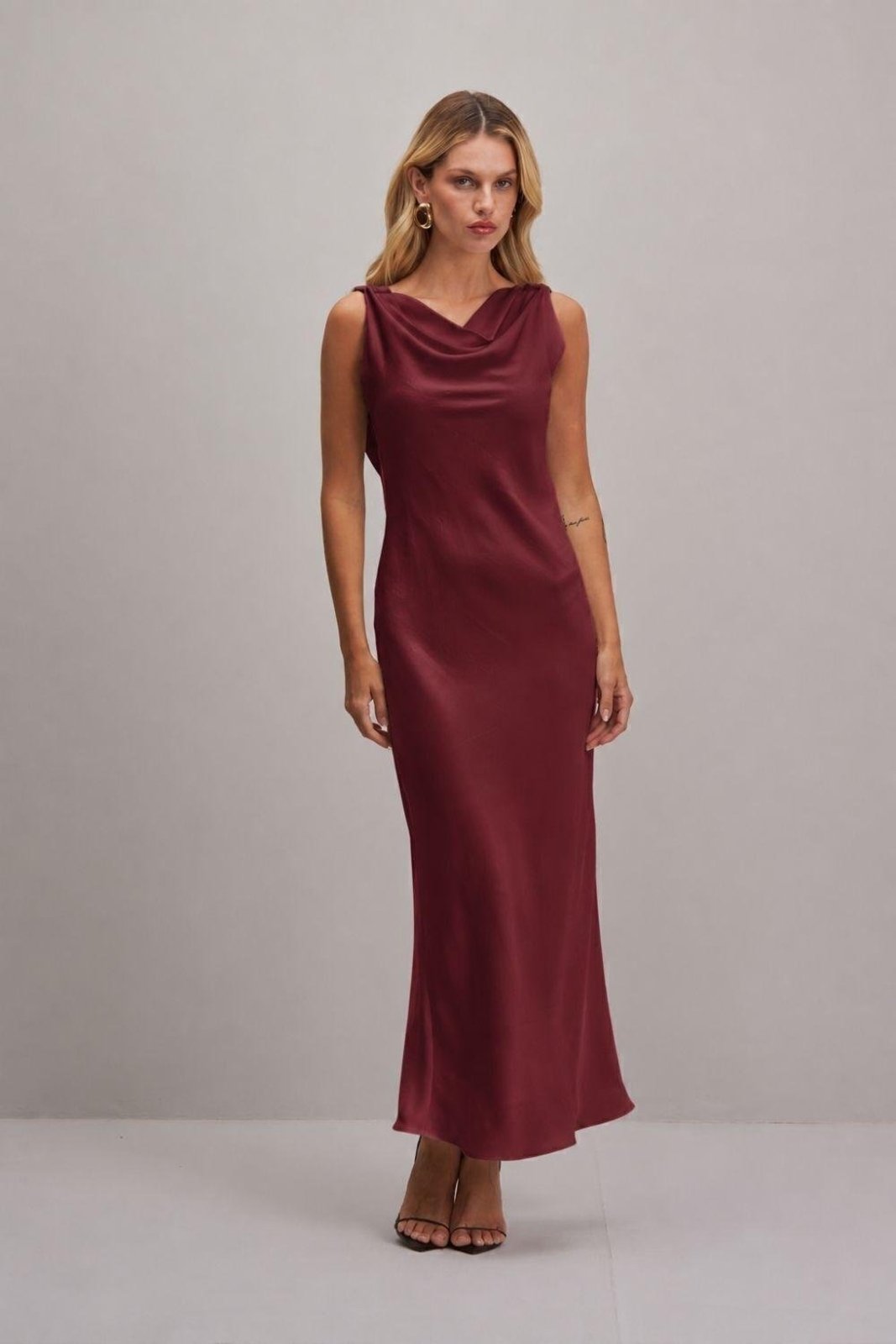 Vestido Com Detalhe Em Passantes Carlota Costa Vermelho