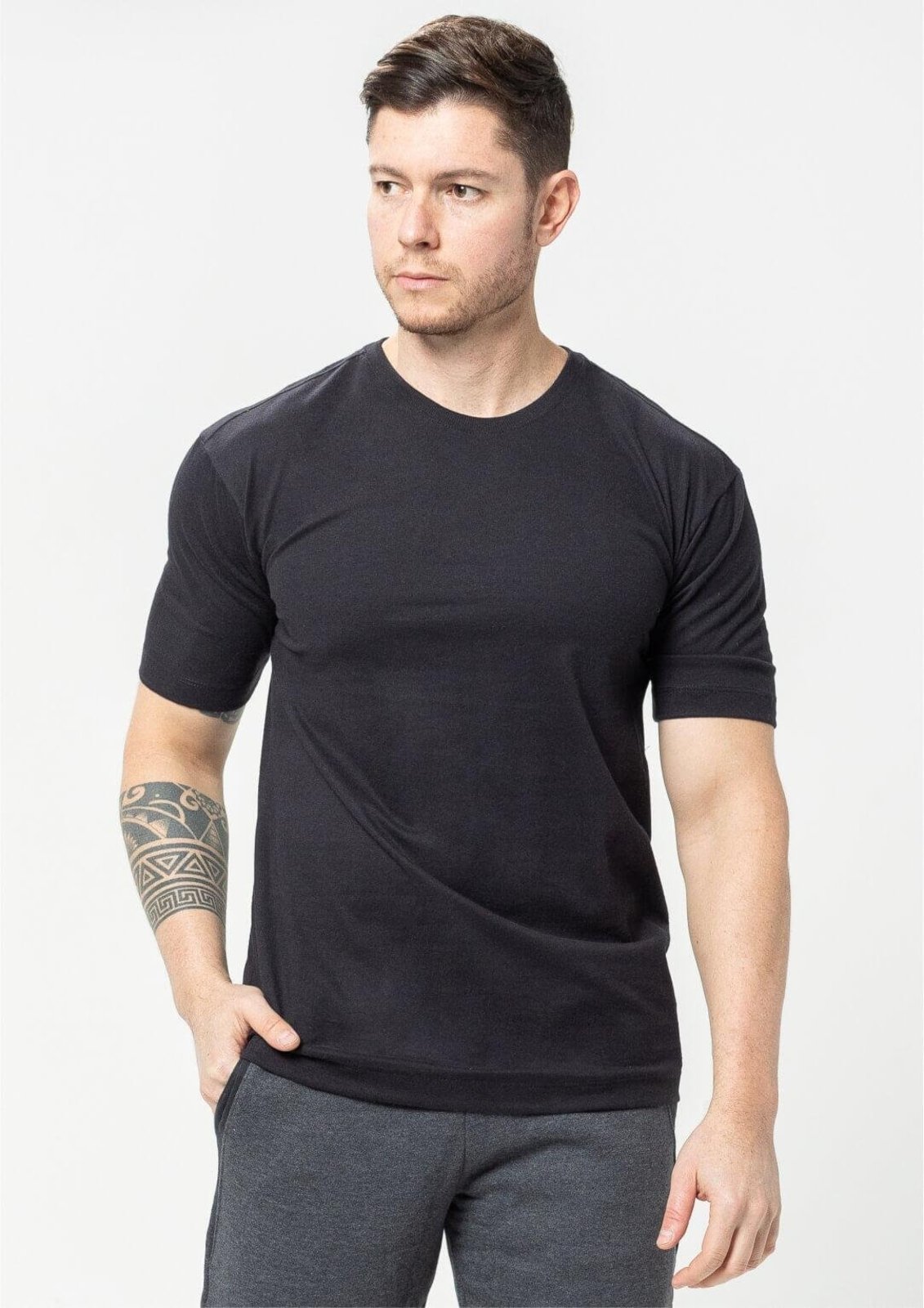 Camiseta Masculina Básica | Pau a Pique Preto