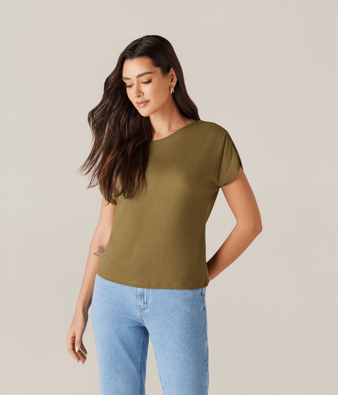 Blusa Malha Ampla Franzido No Ombro Feminina Verde Militar