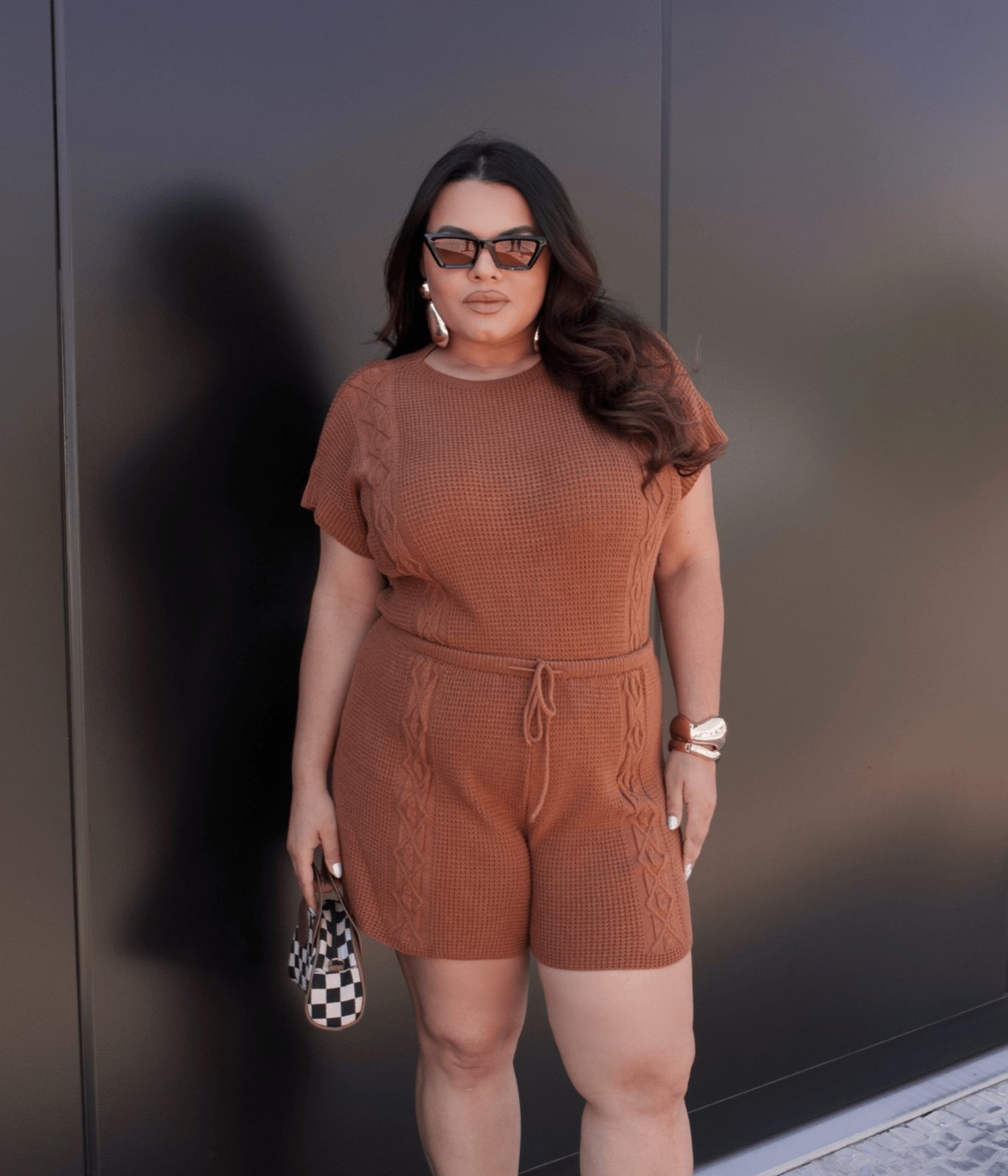 Conjunto Cherry Line Duas Peças Blusa Manga Curta Shorts Tricô Marrom Caramelo