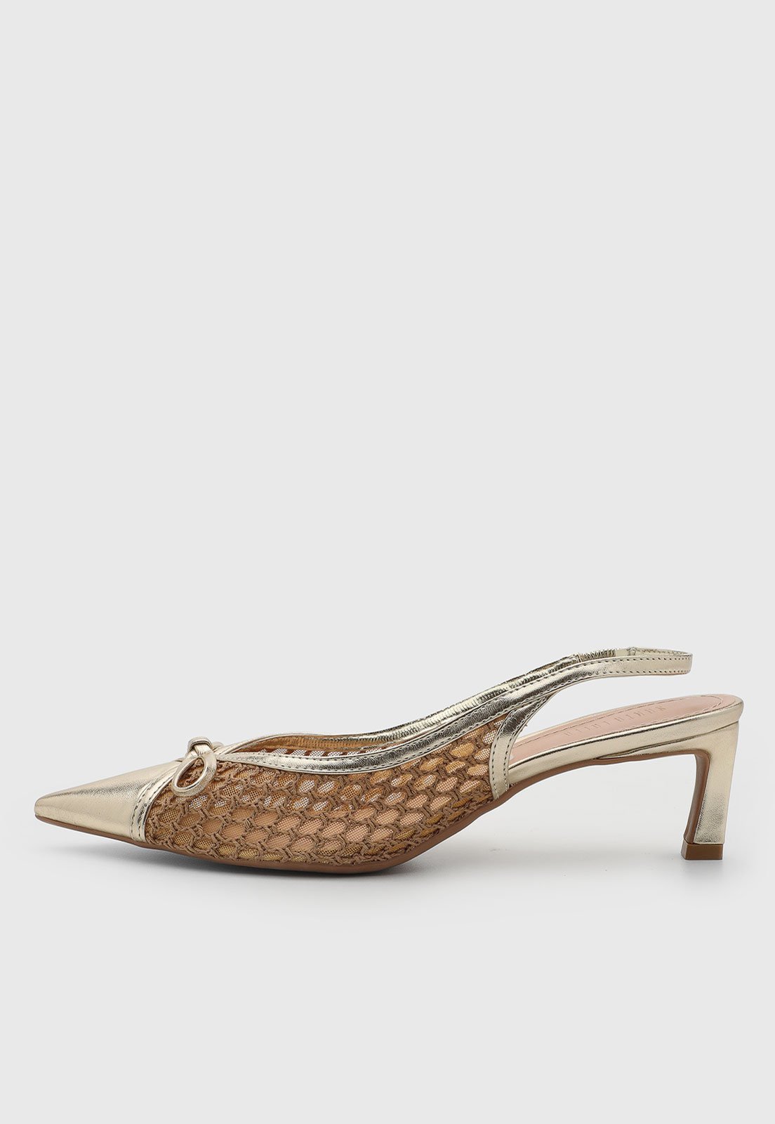 Scarpin Feminino Santa Lolla Salto Baixo Dourado