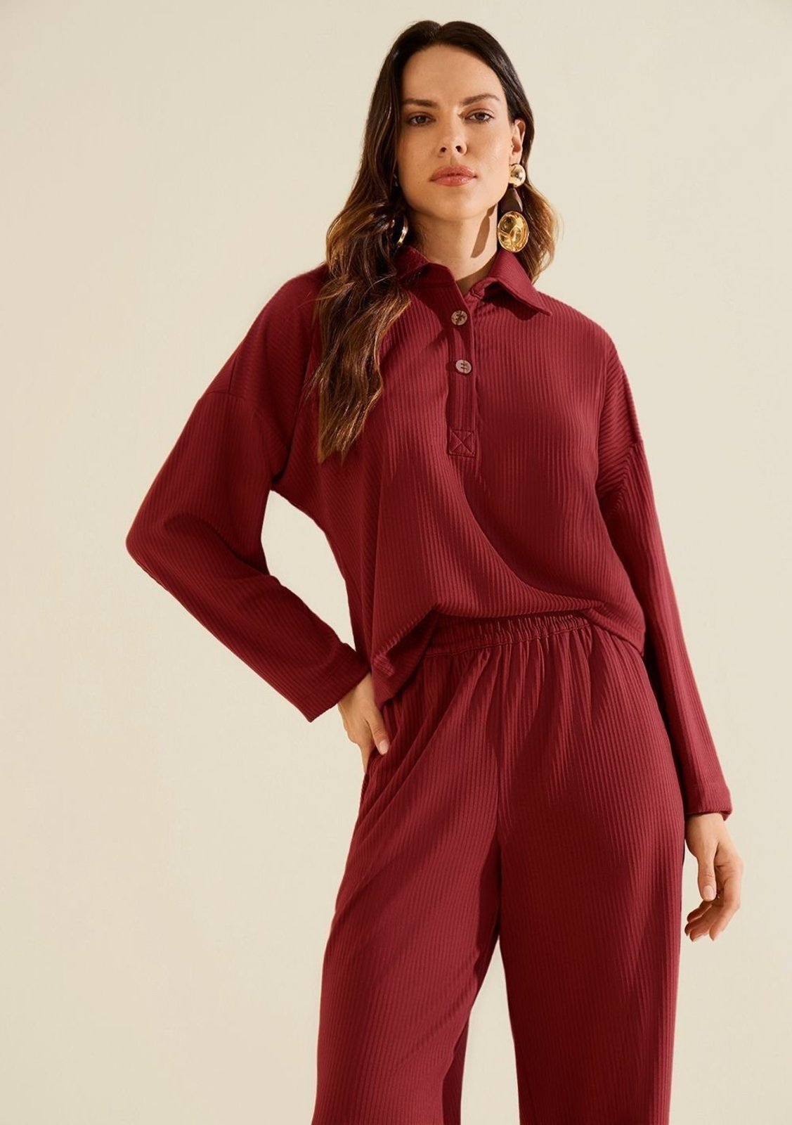 Blusa Morena Rosa Ajustada Gola Clássica Manga Longa Padrão - Bordô