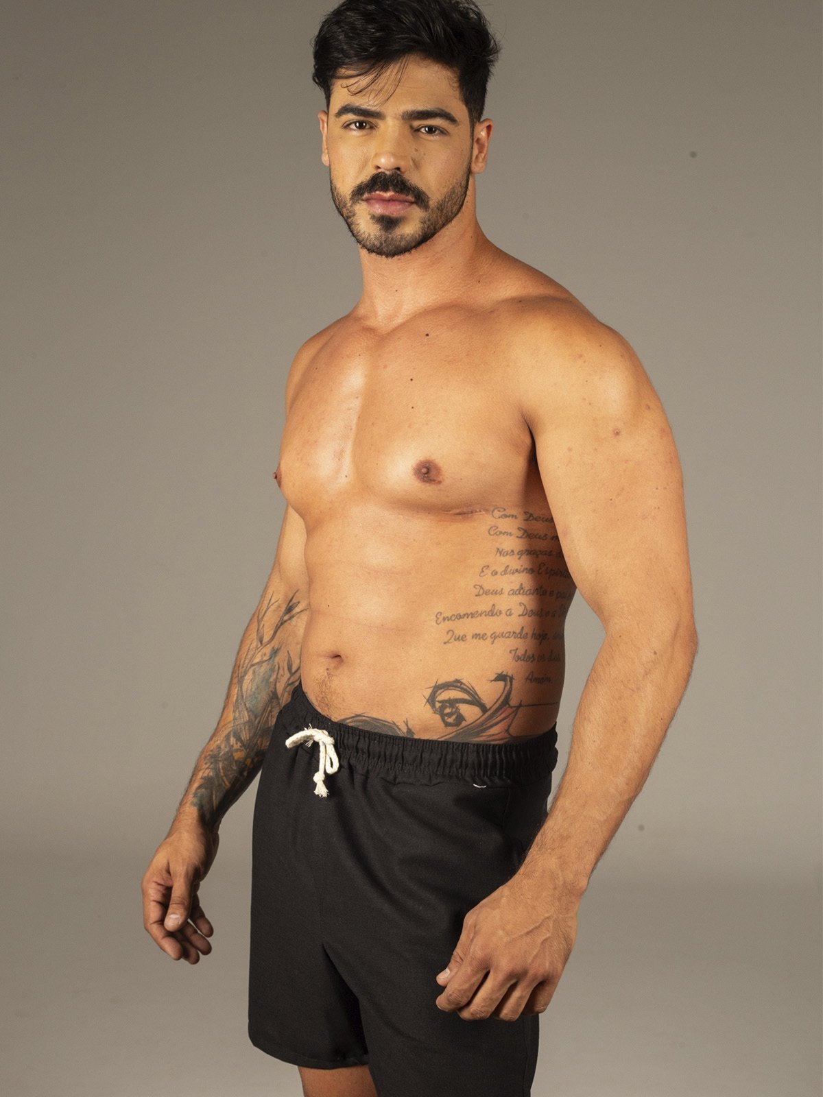 Short Masculino Linho Premium Laeve Preto
