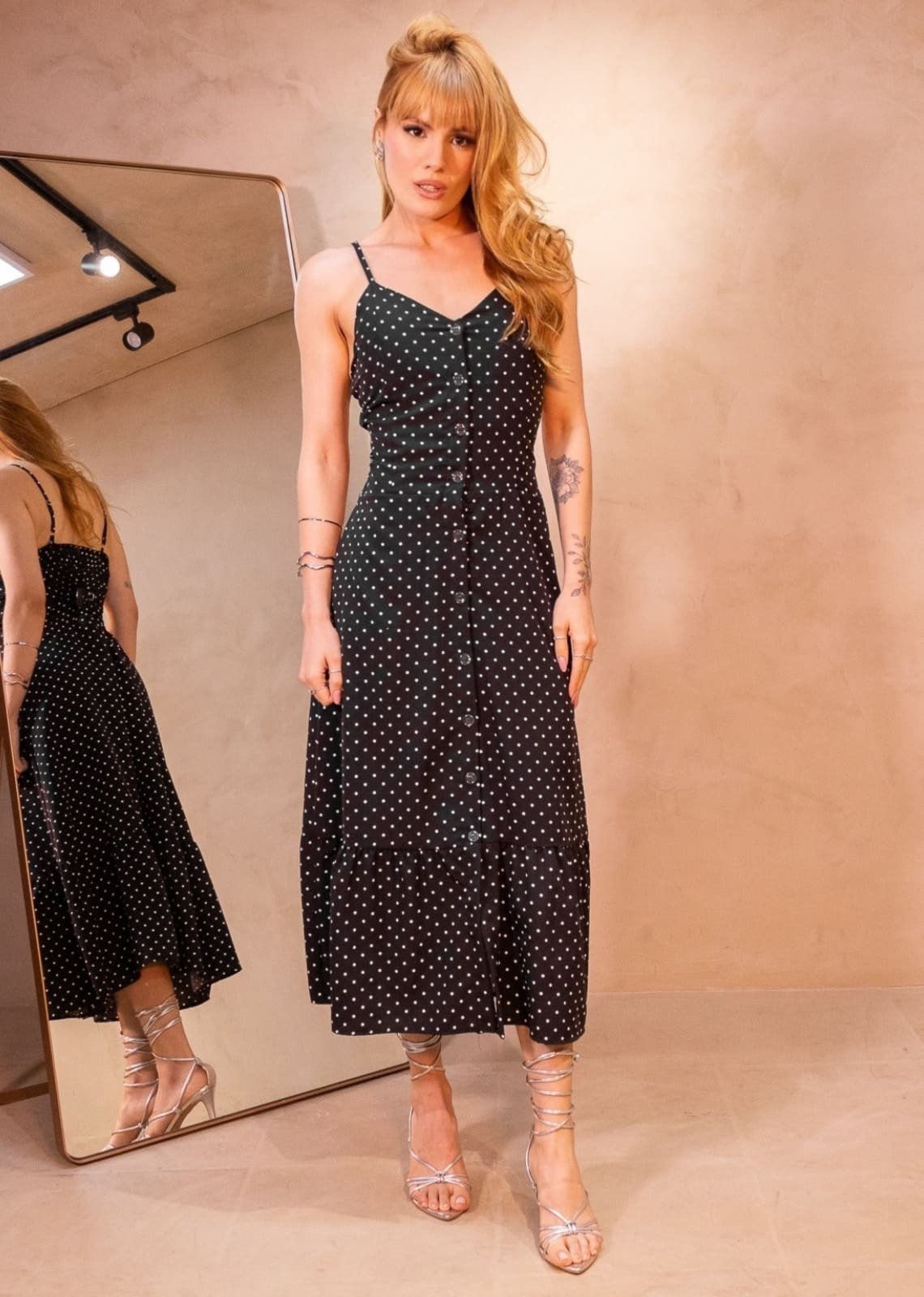 Vestido Midi Alcinha com Botões Poá Ribbyne Preto