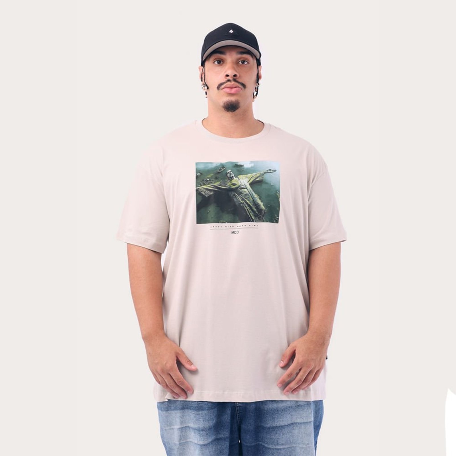 Camiseta Oversized MCD Cristo