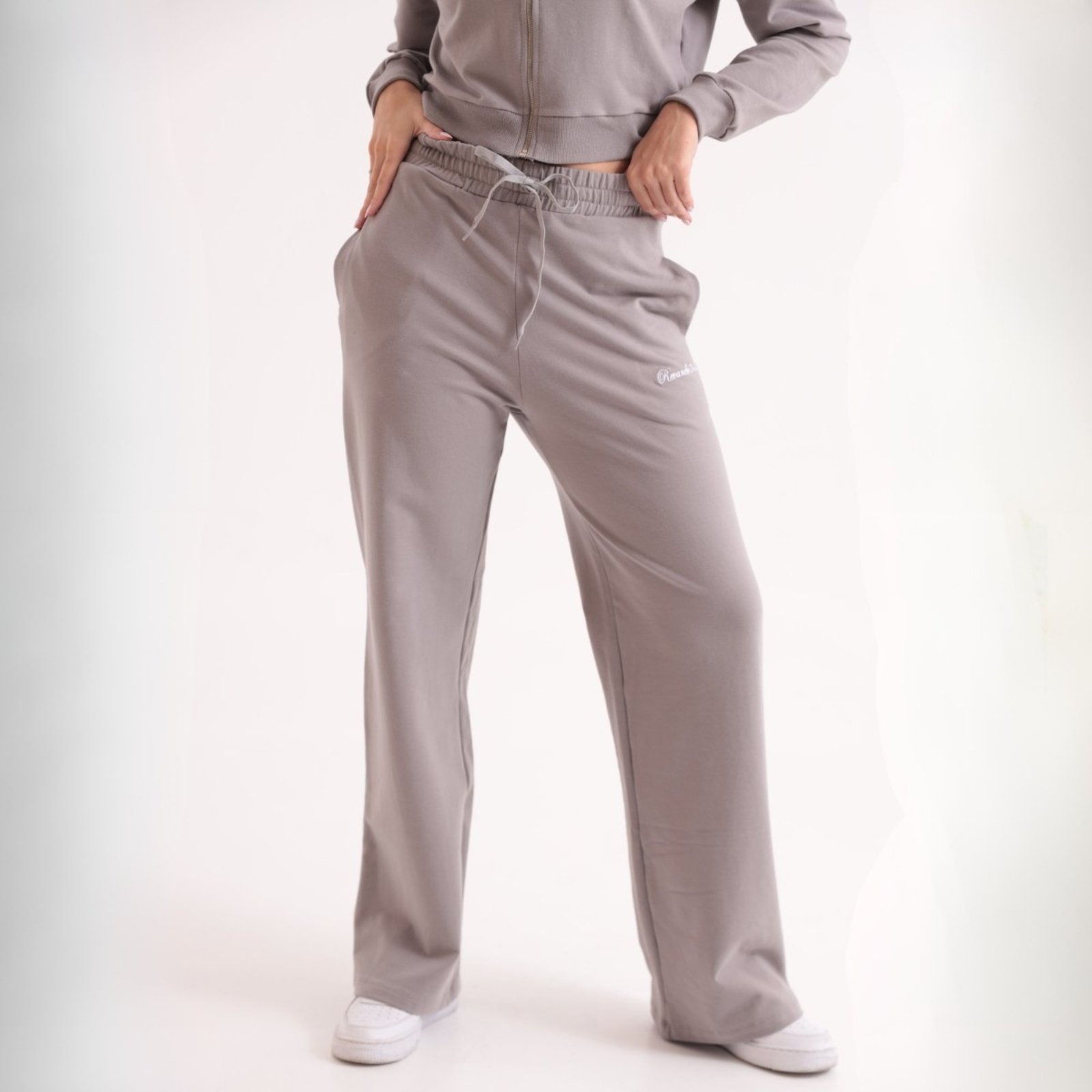 Calça Moletinho Bordado Com Elastico Feminino Revanche Catalunha