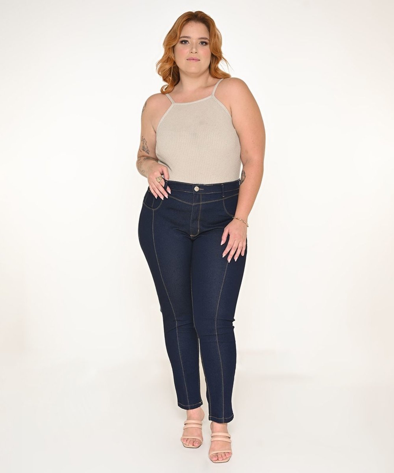 Calça Feminina Jeans Plus Skinny Com Nervura